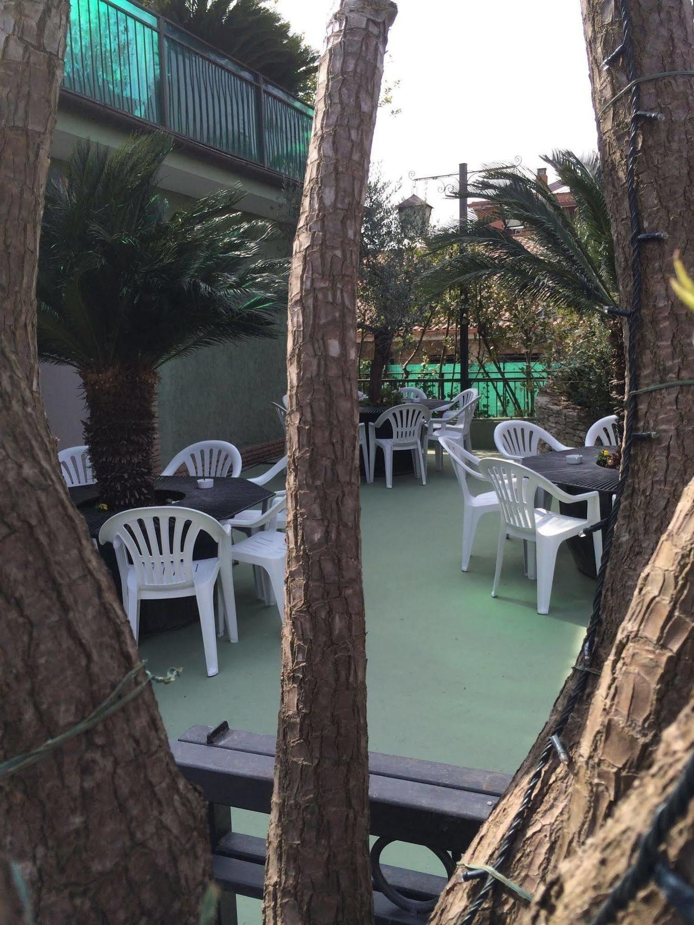 Patrizia 3* Rome