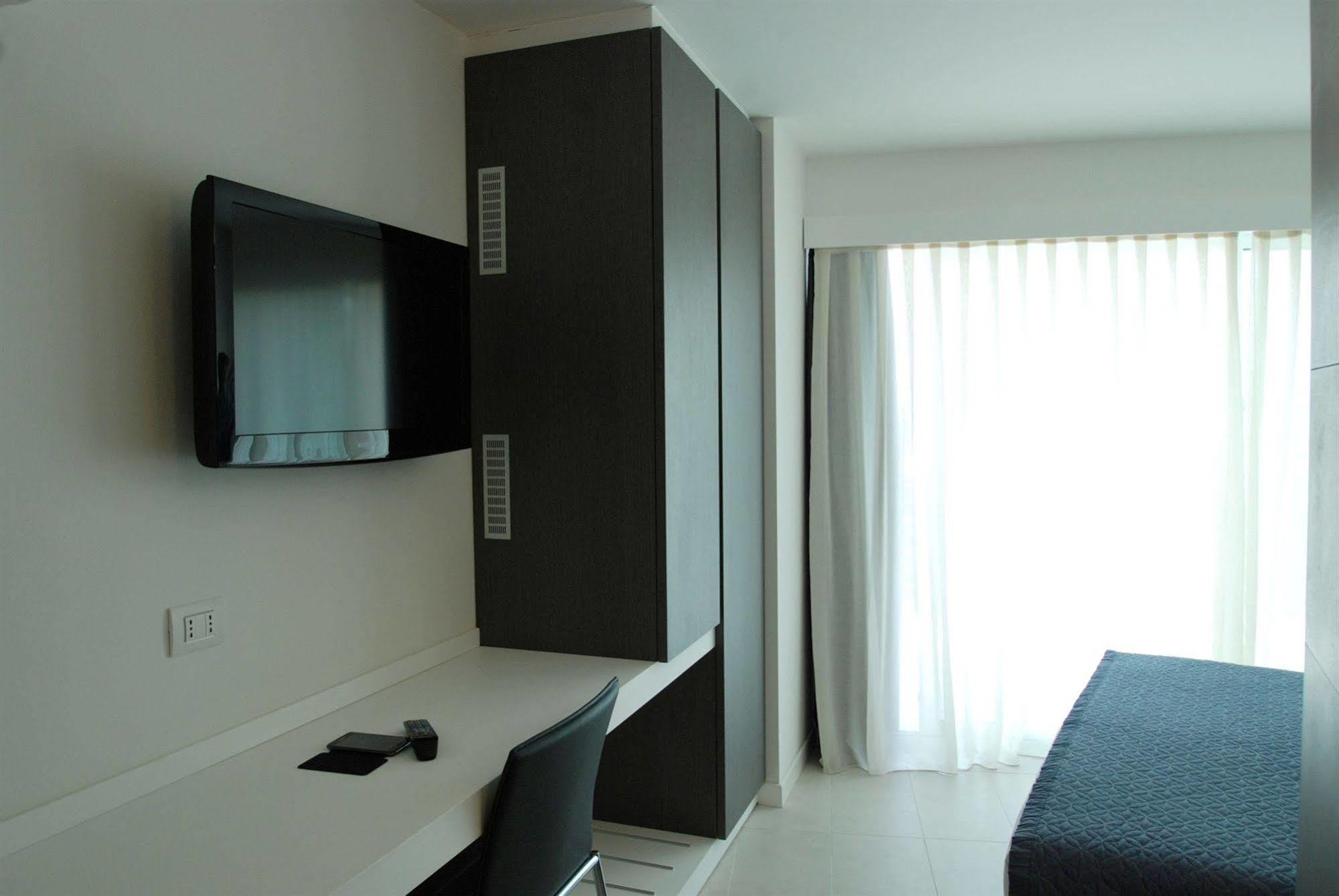 Lungotevere Aparthotel 2*