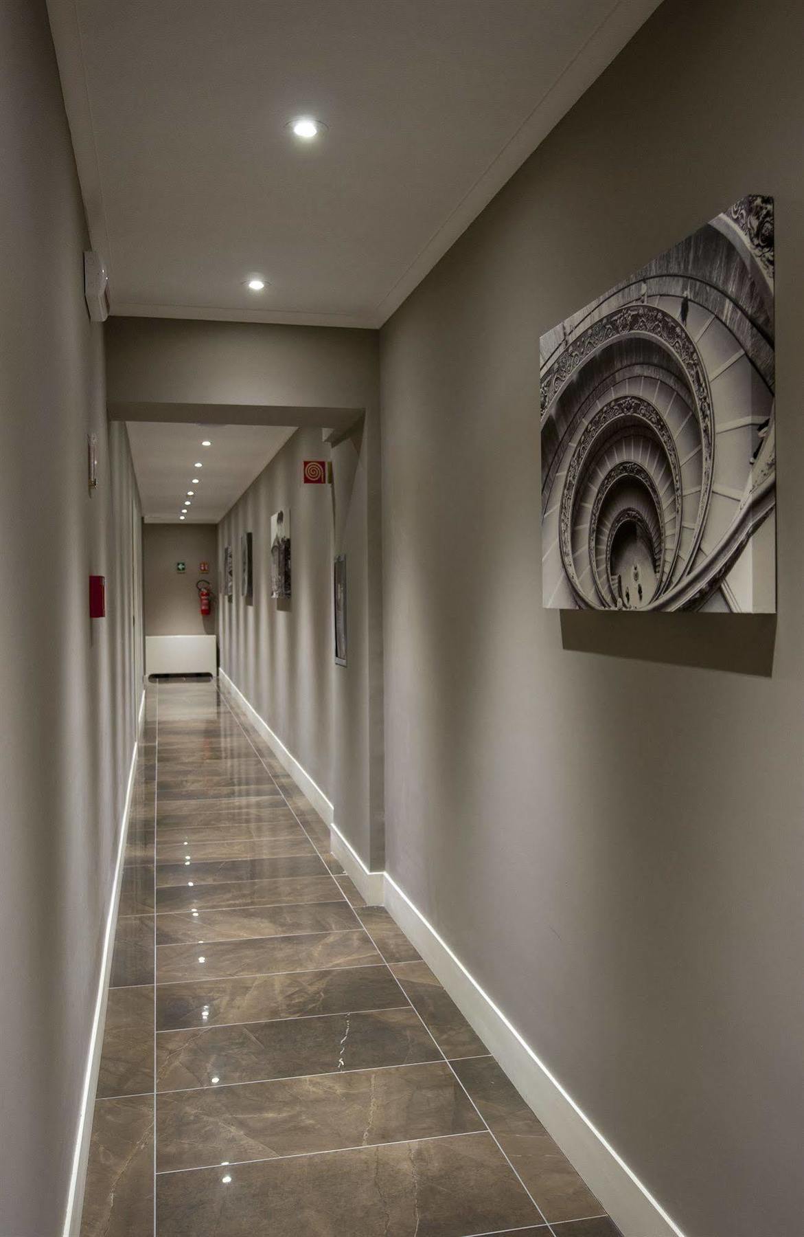 Leonardo Boutique Monti Roma
