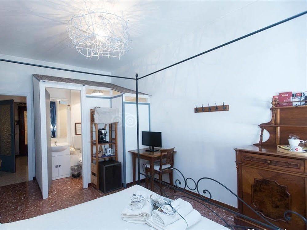 Le Fate Bed & Breakfast 2*