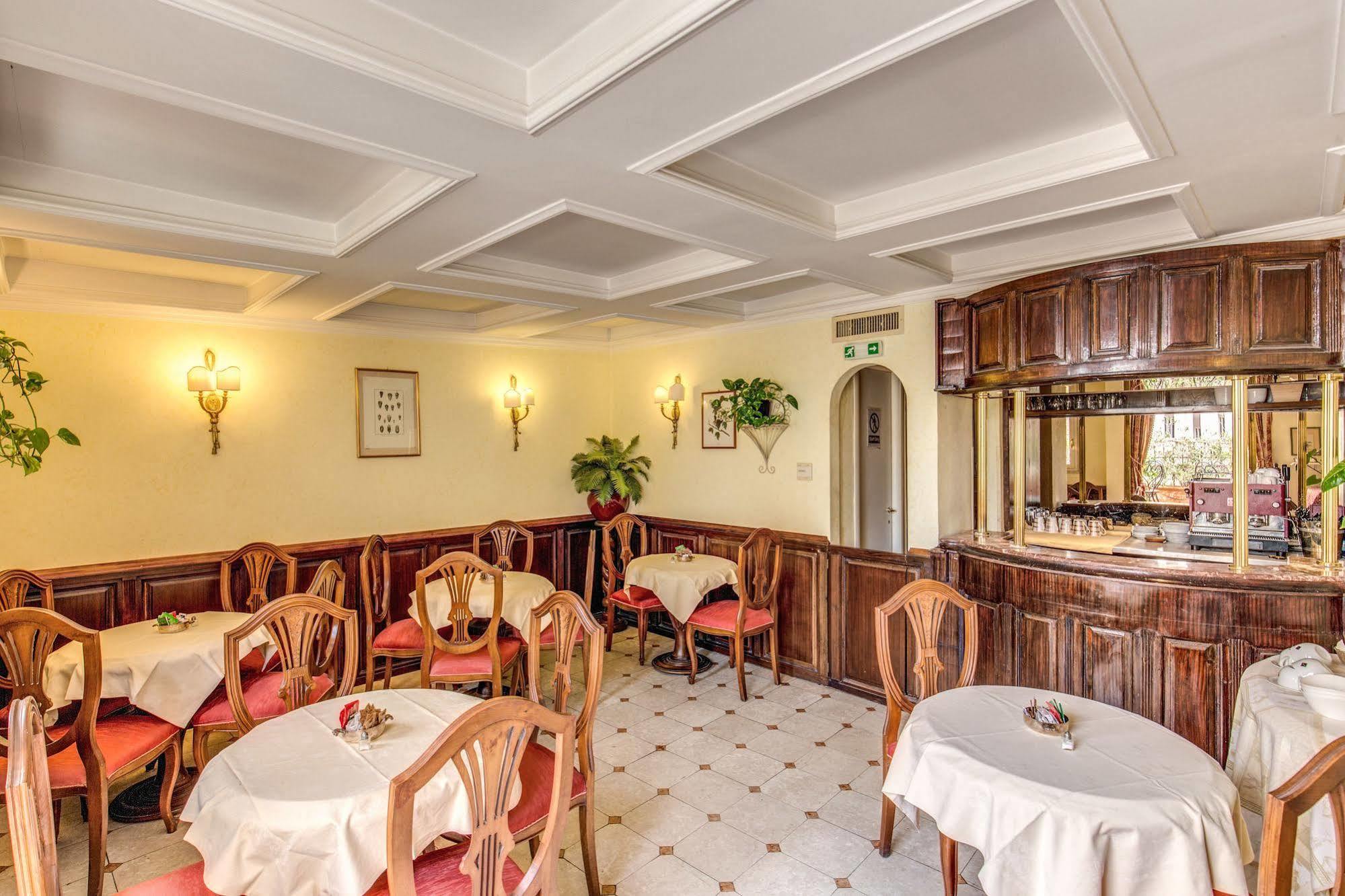 Hotel Cinquantatre 3*