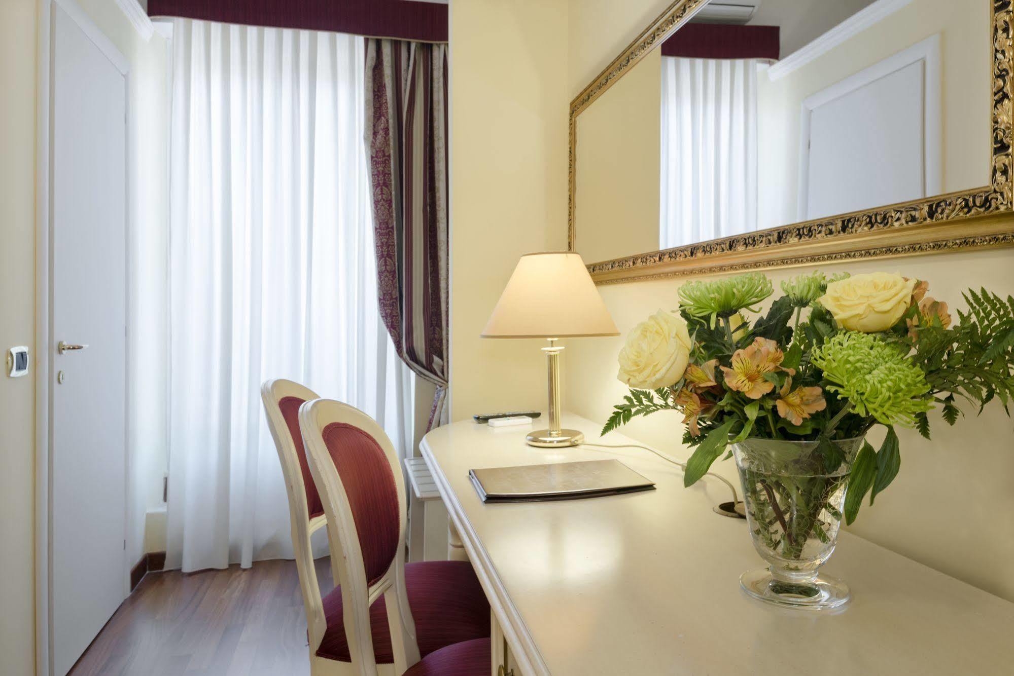 Relais Frattina Gasthuis 2*
