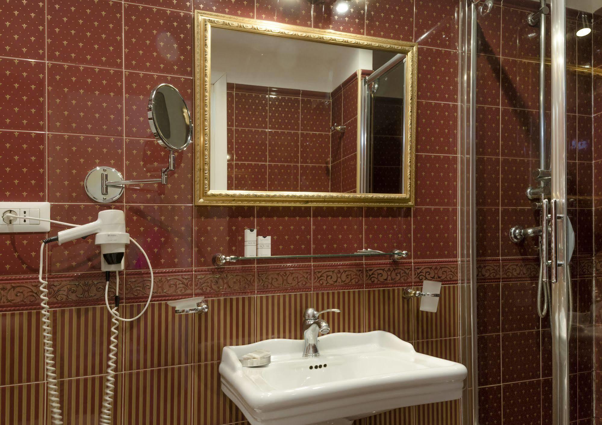 Relais Frattina Gasthuis 2*