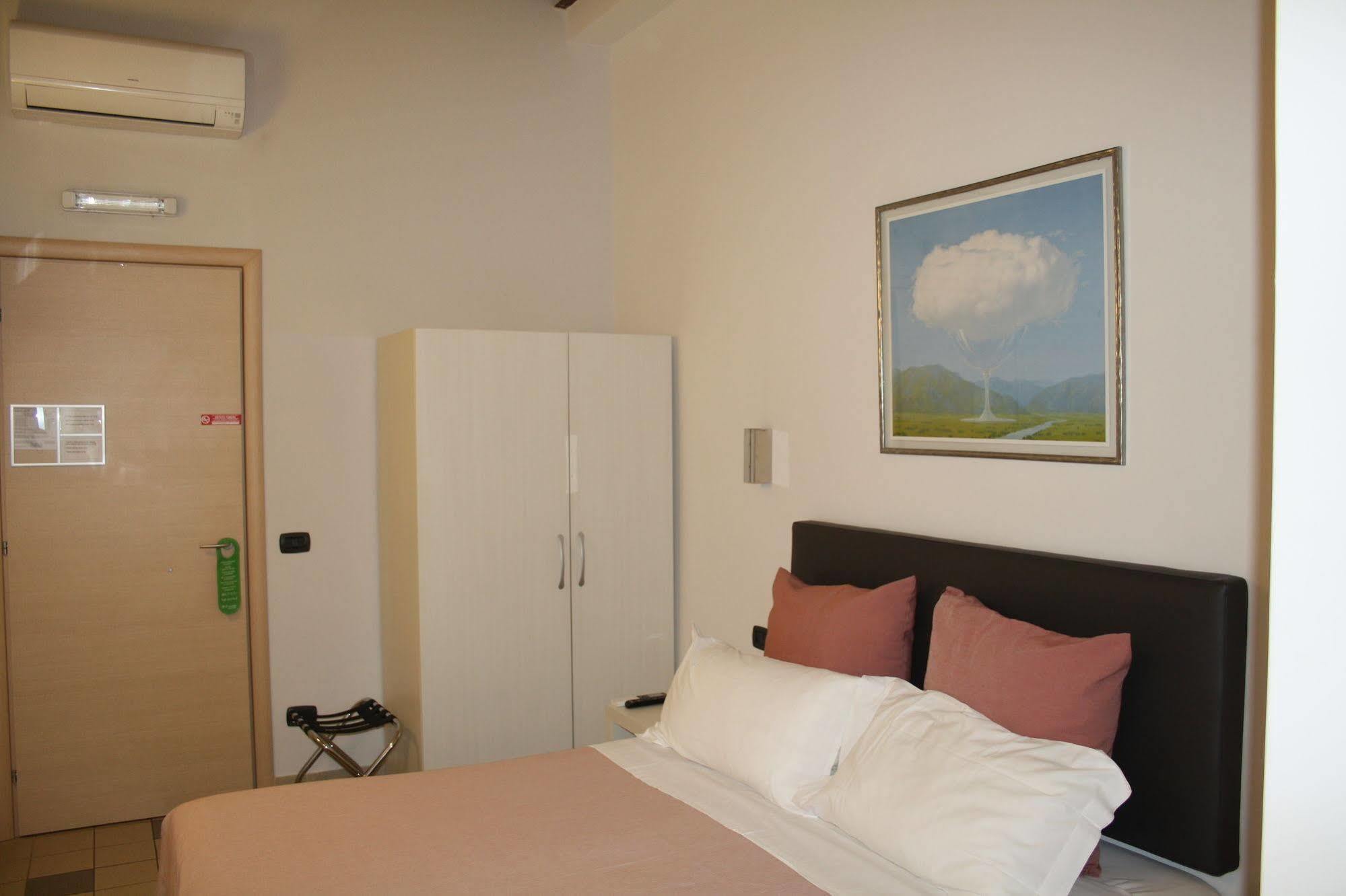 Guest house For