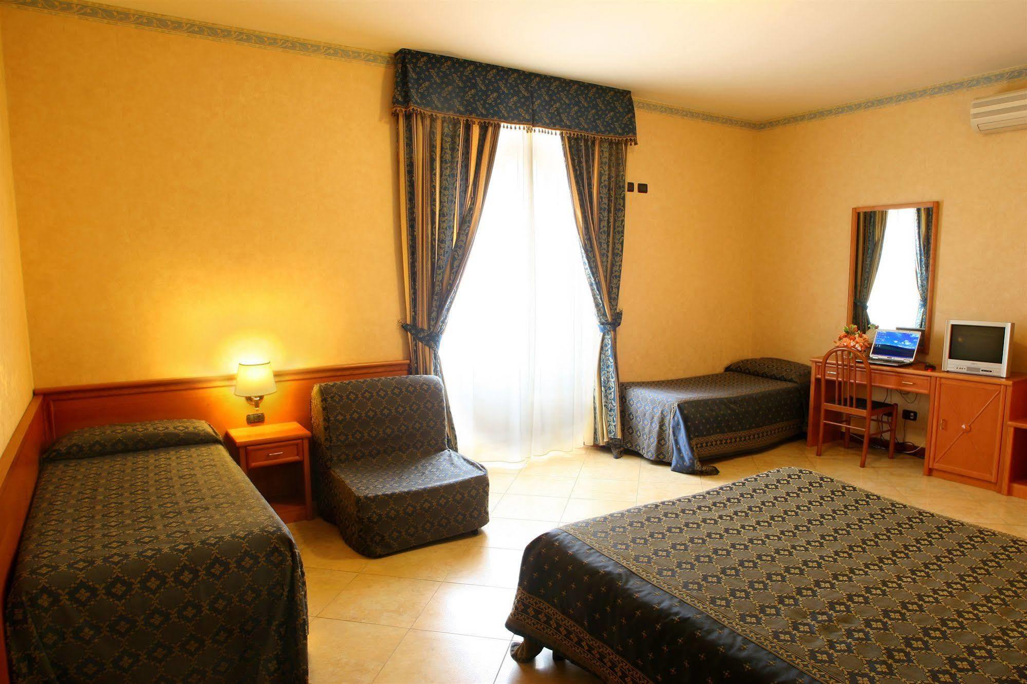 Orlanda Hotel