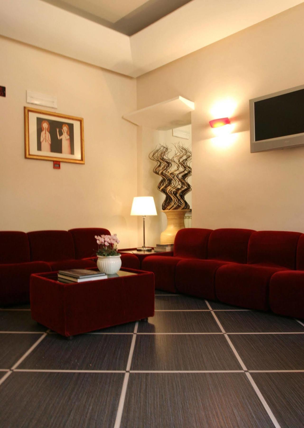 Garda 3* Rome