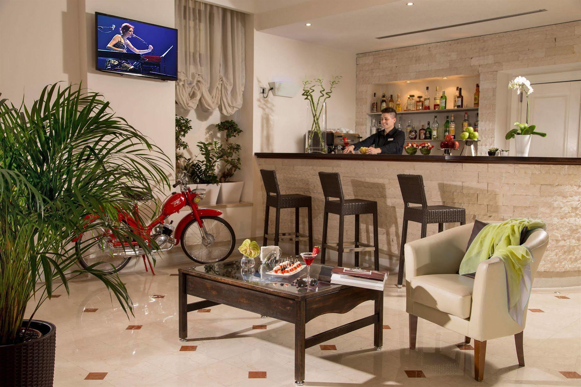 Saint Paul Hotel