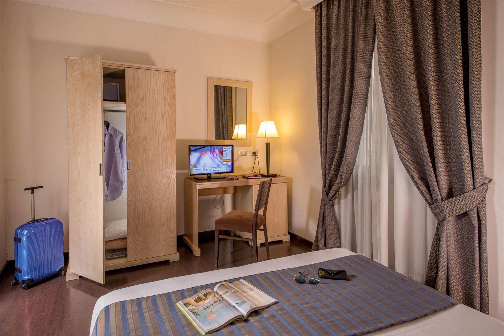 Saint Paul 4* Rome