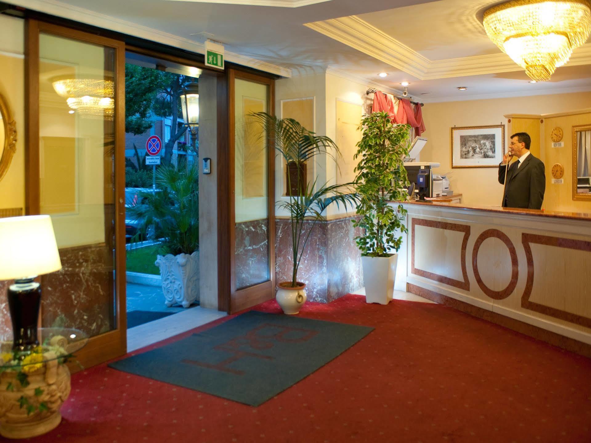 C-hotels Club House 4*