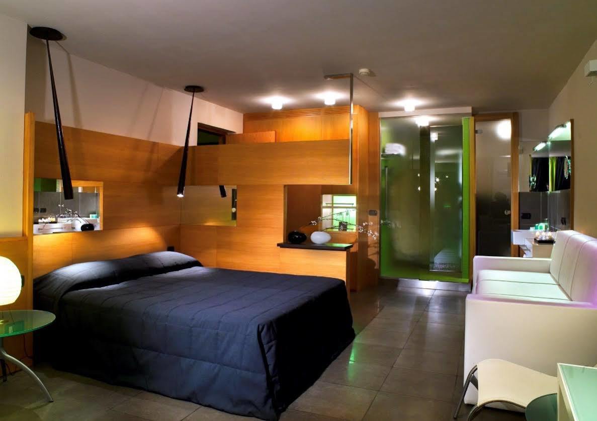 Zone Hotel 4*