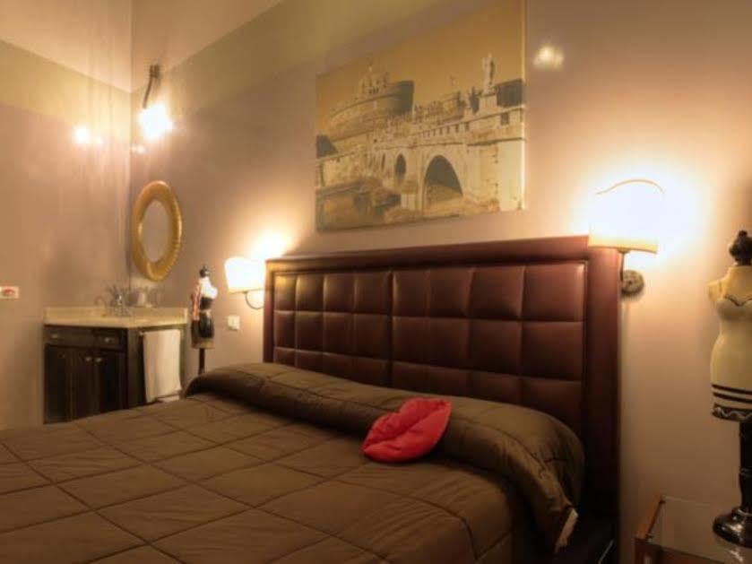 Kiss Me Luxury Bed & Breakfast 2*