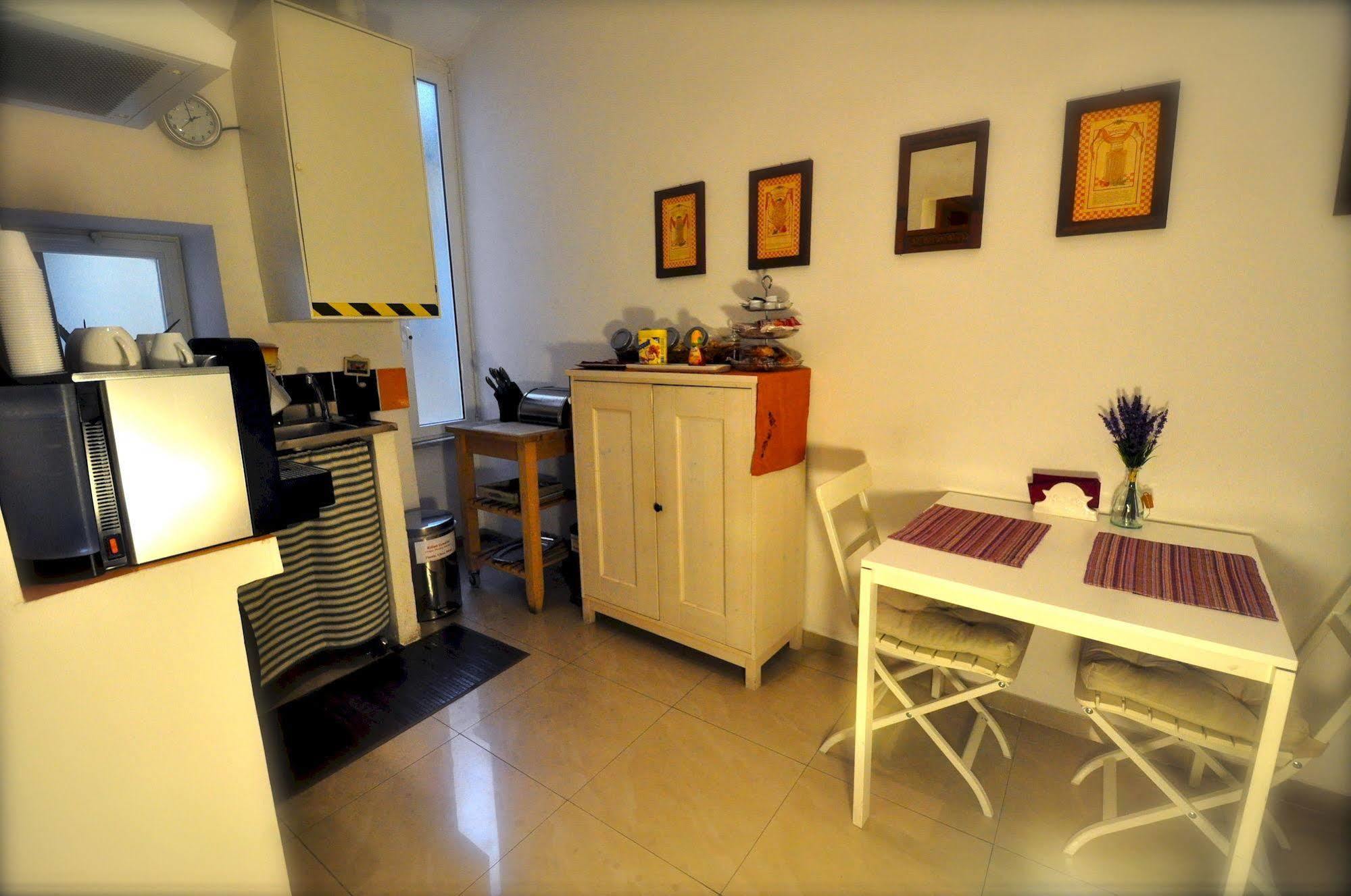 Babuino 127 Rome
