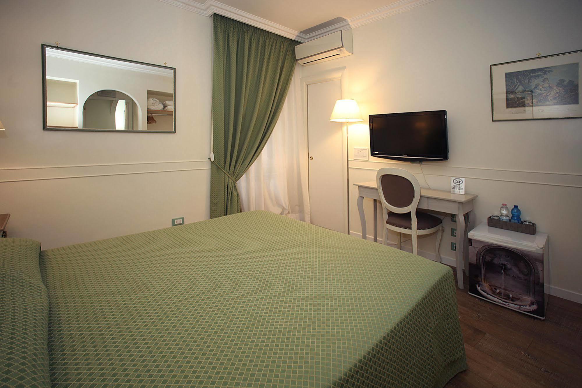 Residenza Ponte Sant'angelo Guest house Rome