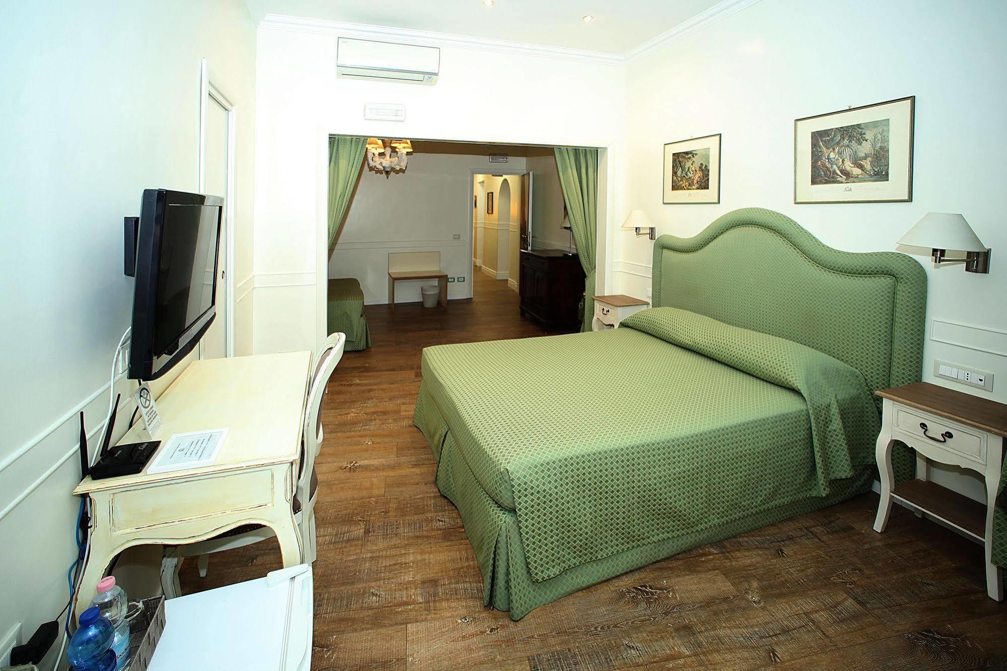 Residenza Ponte Sant'angelo Guest house