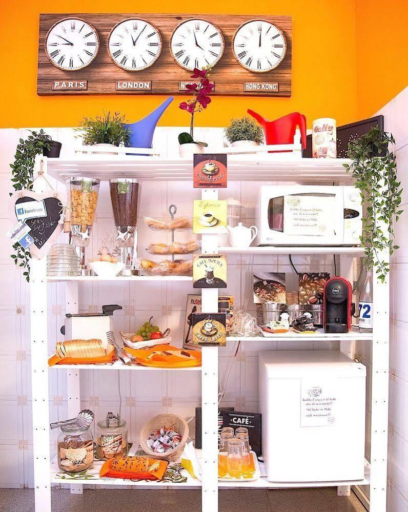 Acomodação com café da manhã  Domus Dei Consoli *