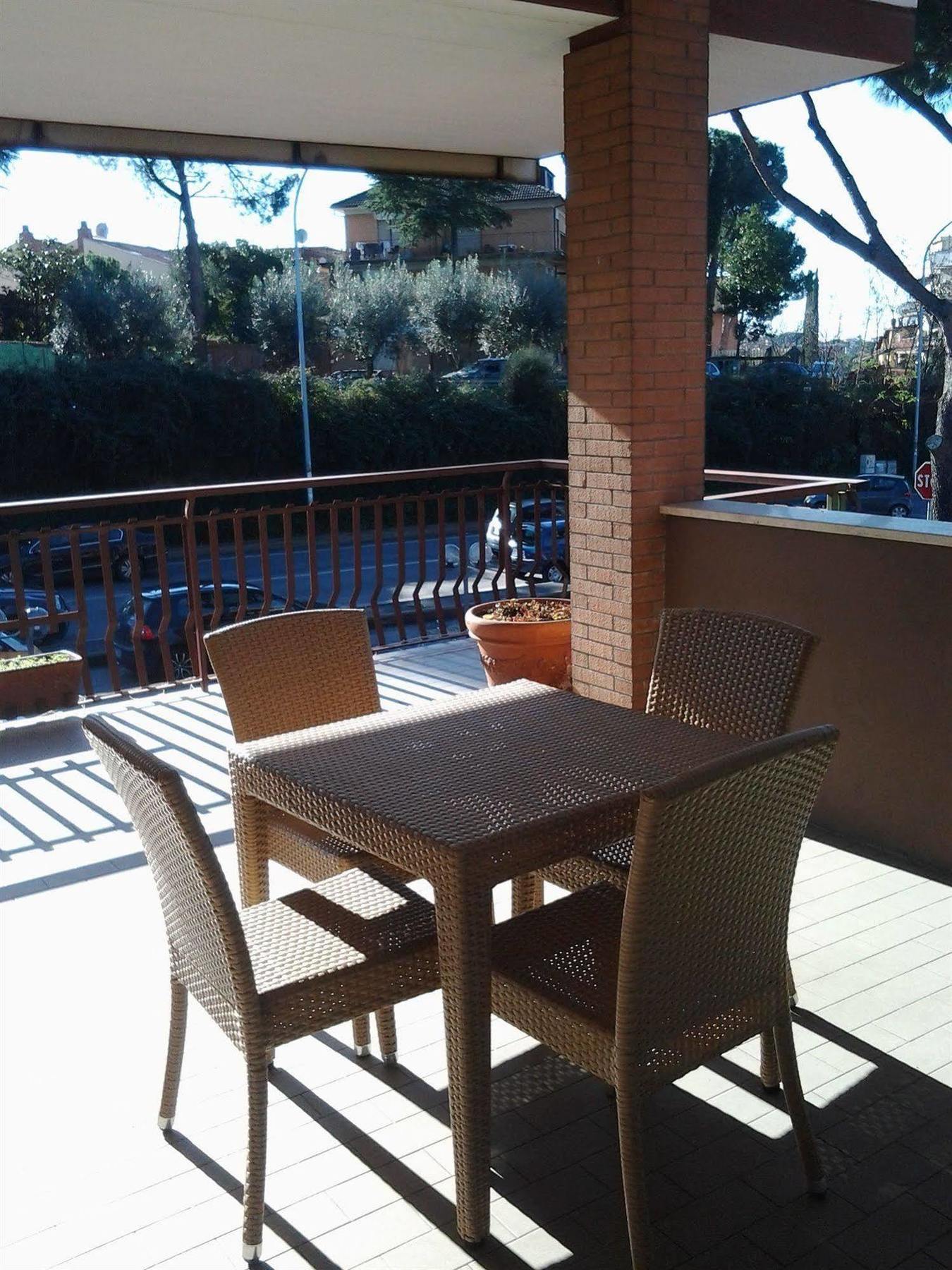 Vitti Hotel 2*