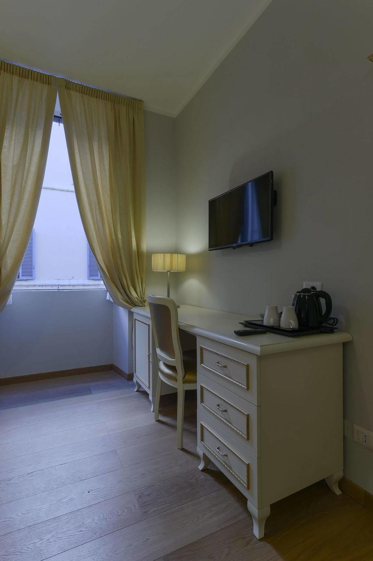 Gravina Frattina 3* Roma
