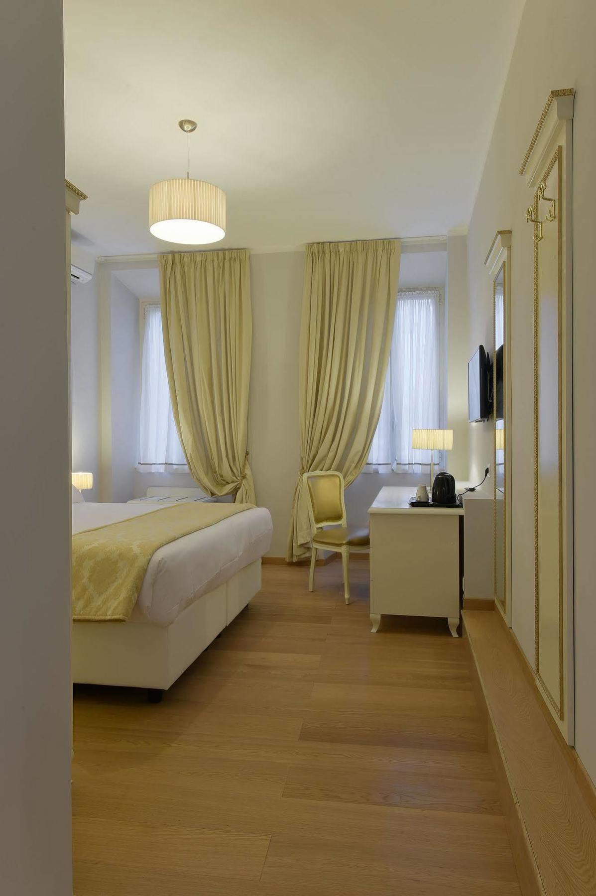 Gravina Frattina 3* Roma