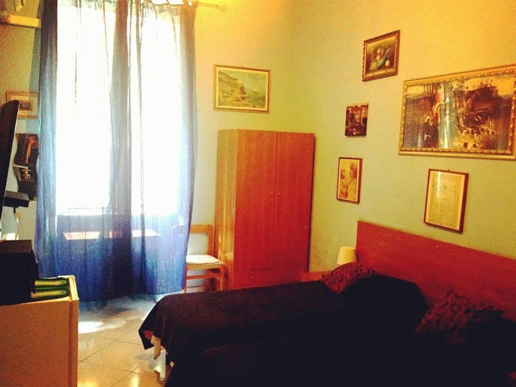 Couette-café Cappellini 2*