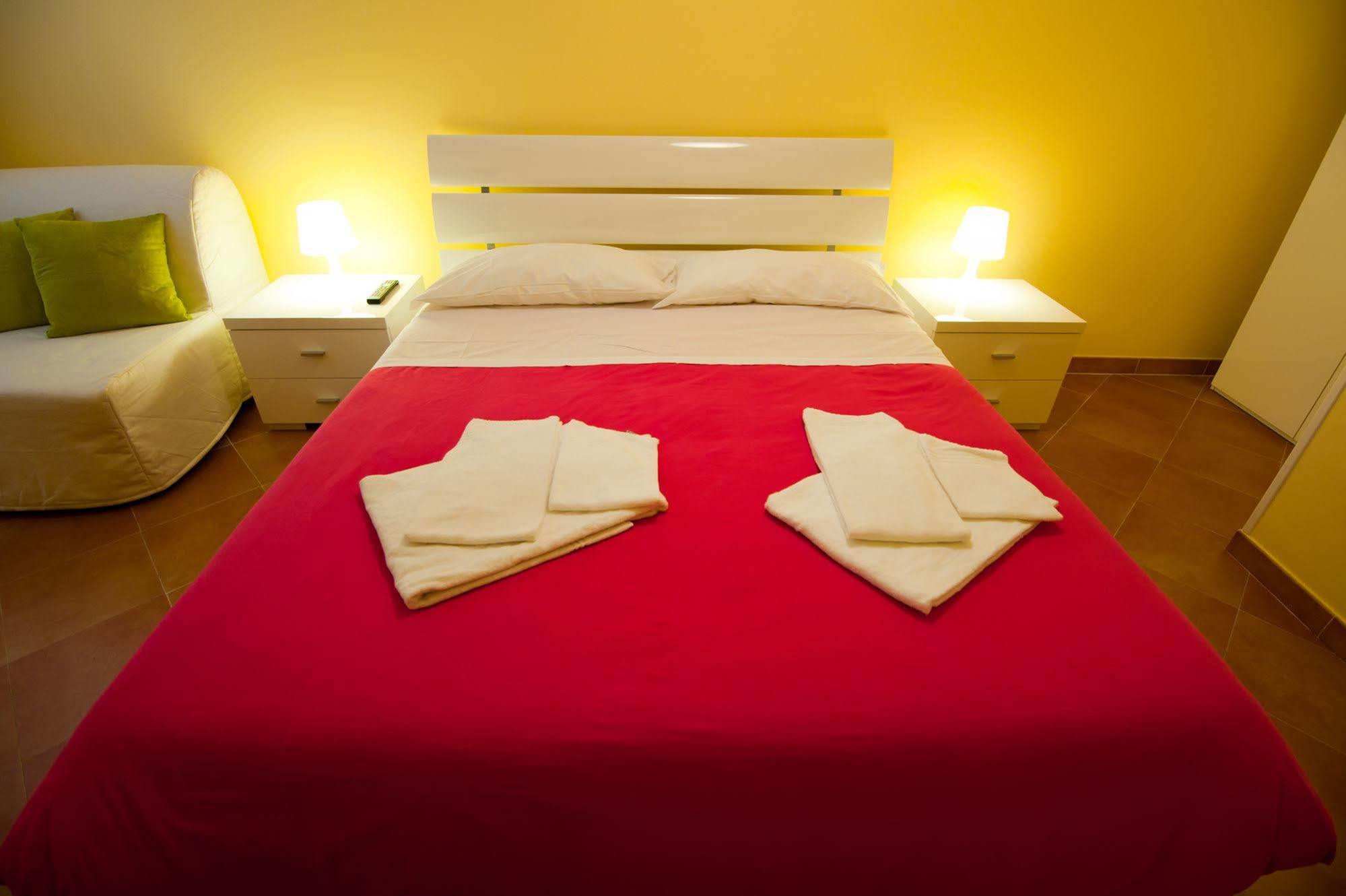Services Porta Castello Couette-café 2*