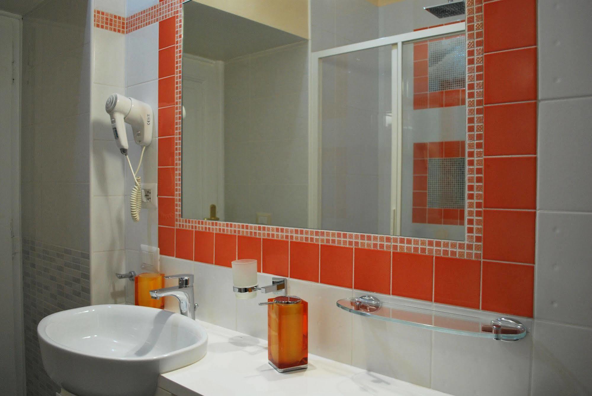 Anthony Guest house 2*