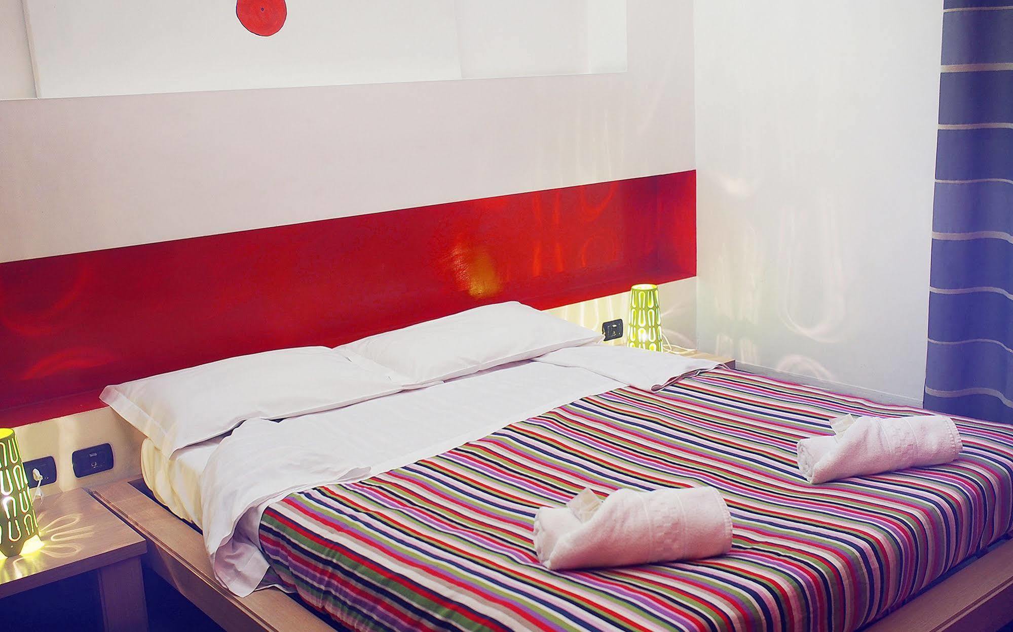 M&j Place Hostel *