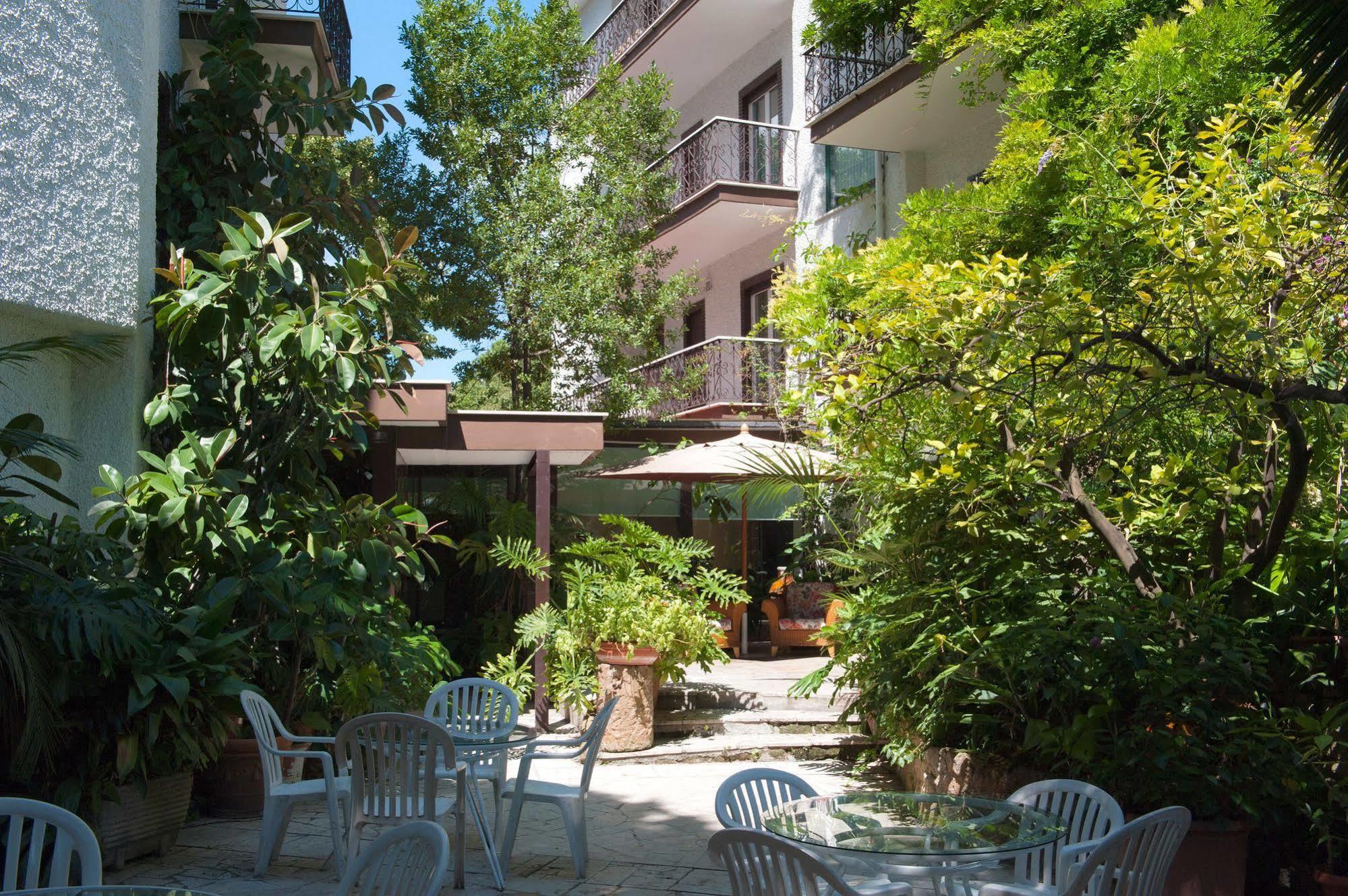 La Pergola Hotel 3*