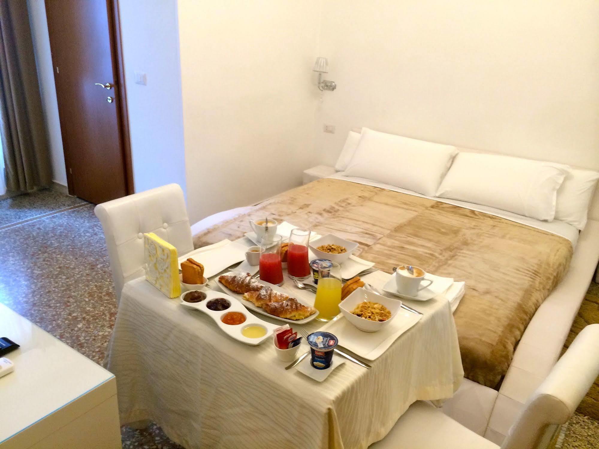 Vatican Couette-café 3*