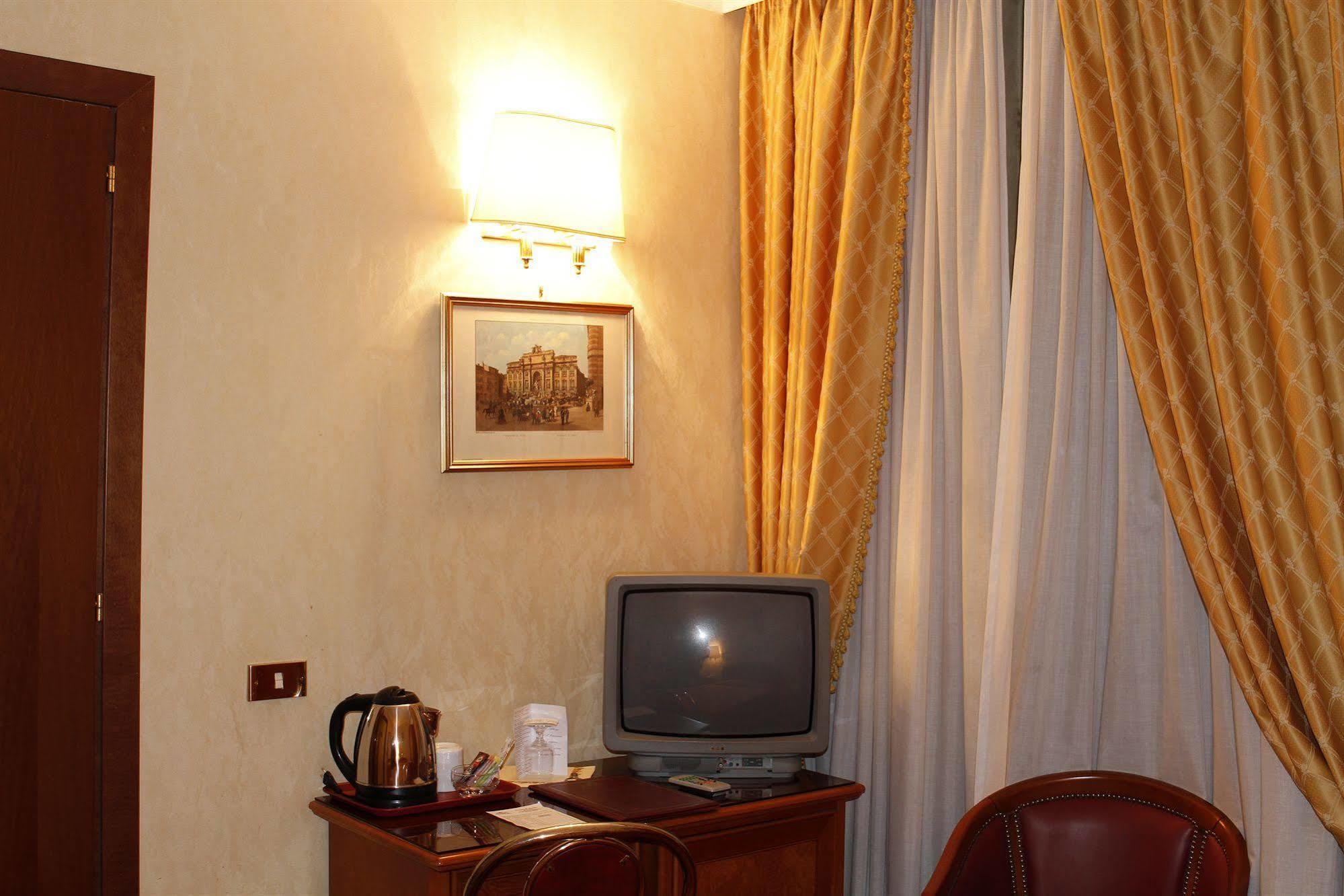 Hotel Pace Helvezia Rome