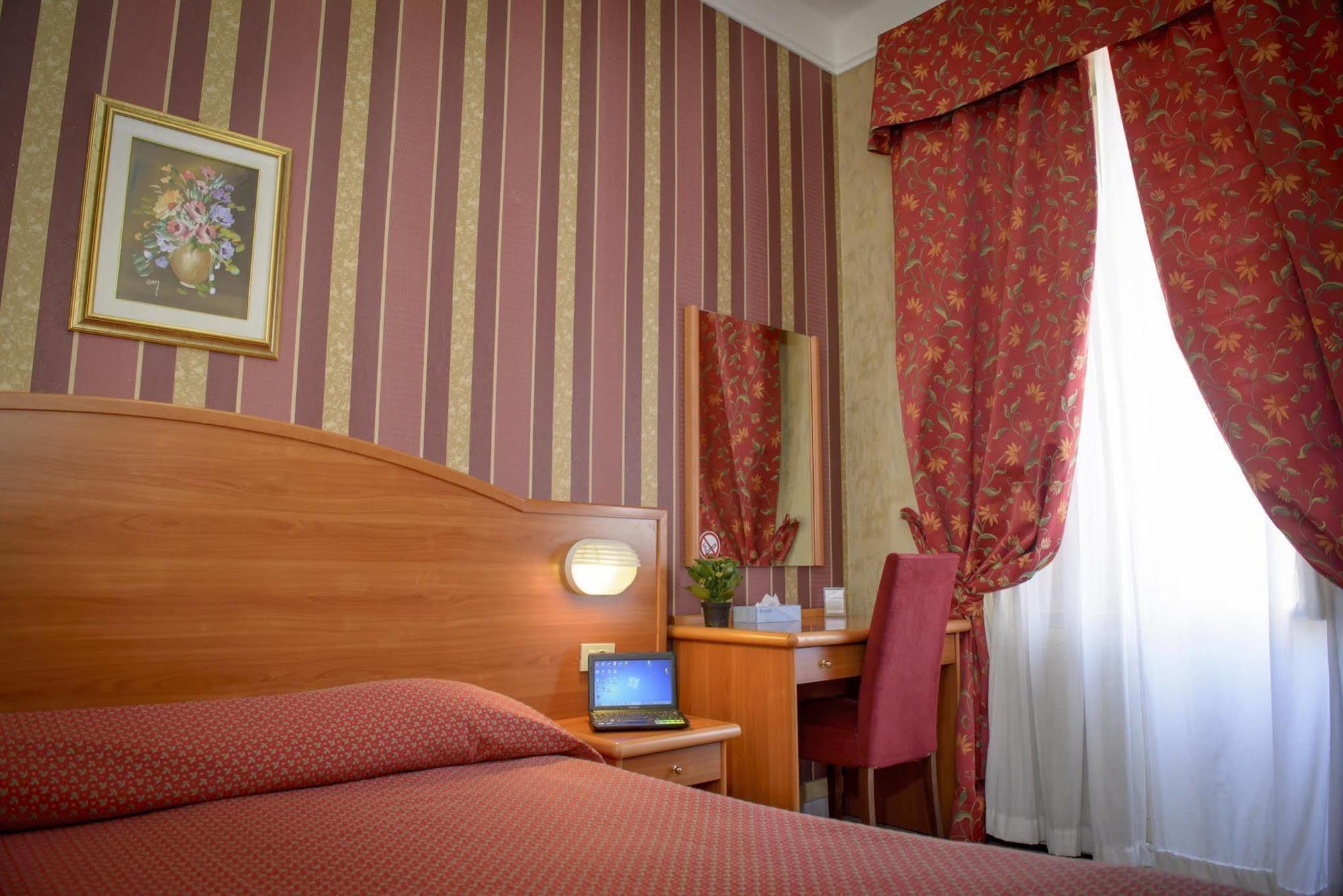 Emmaus 3* Roma