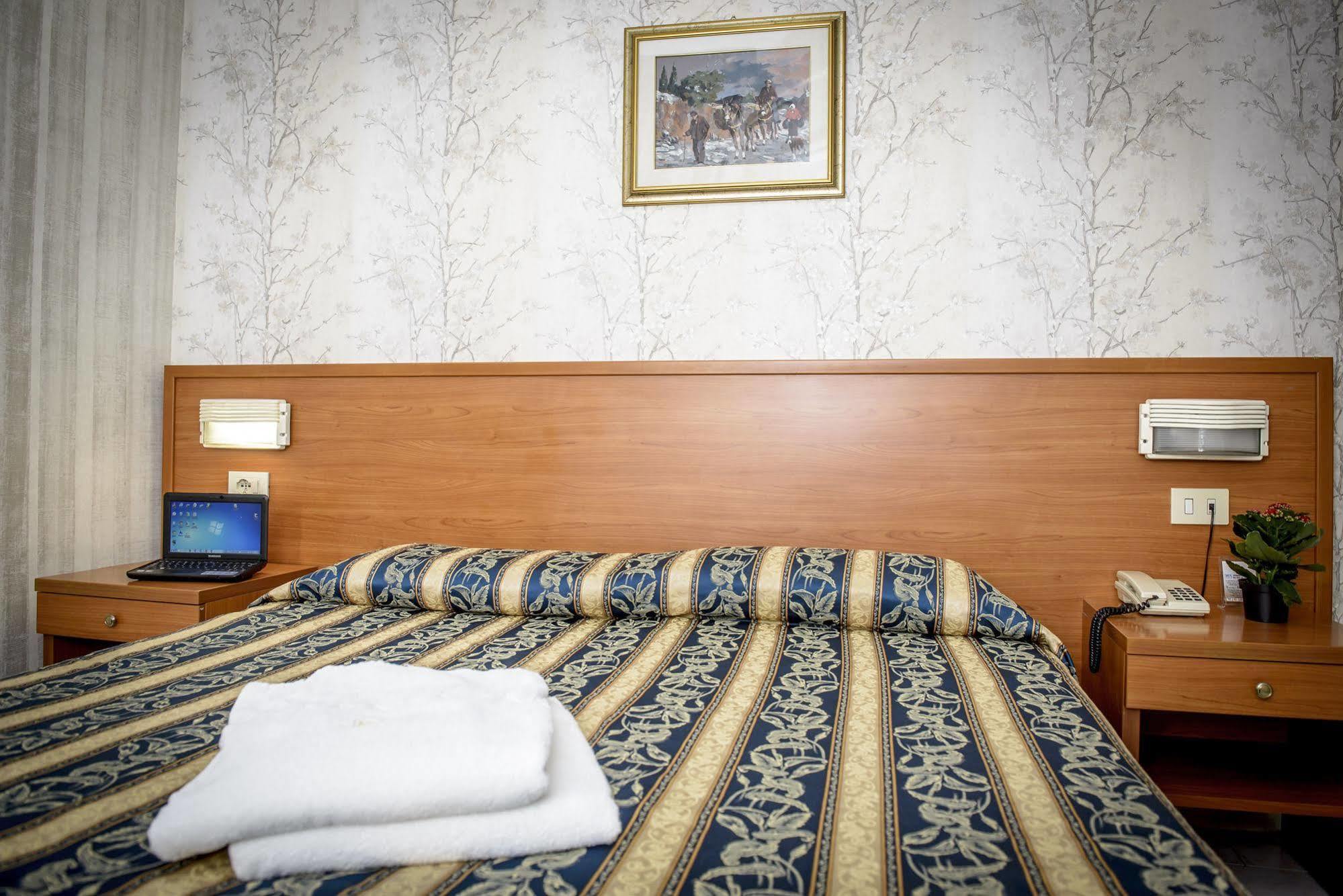 Emmaus Hotel