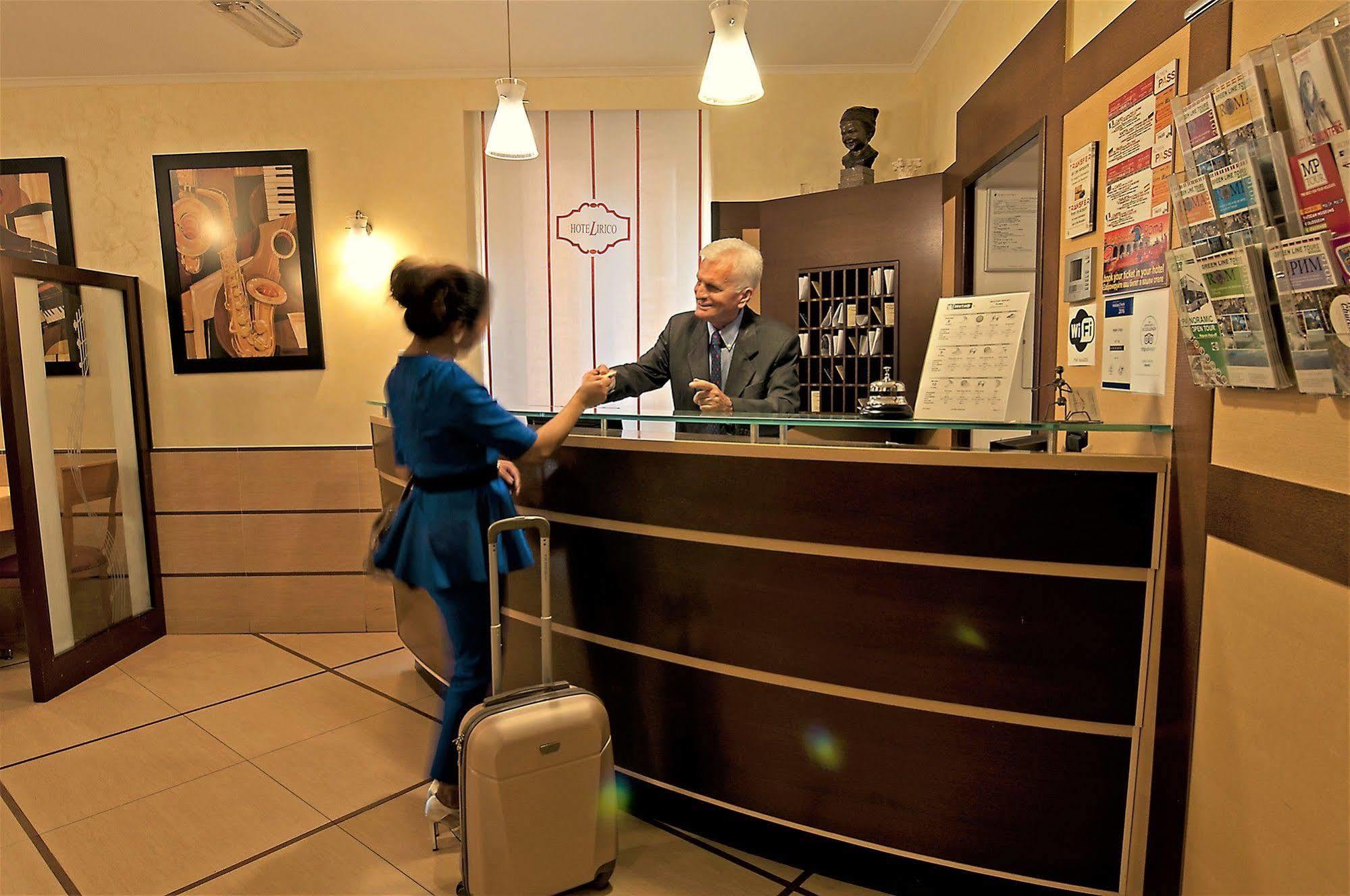Hotel Lirico 3*