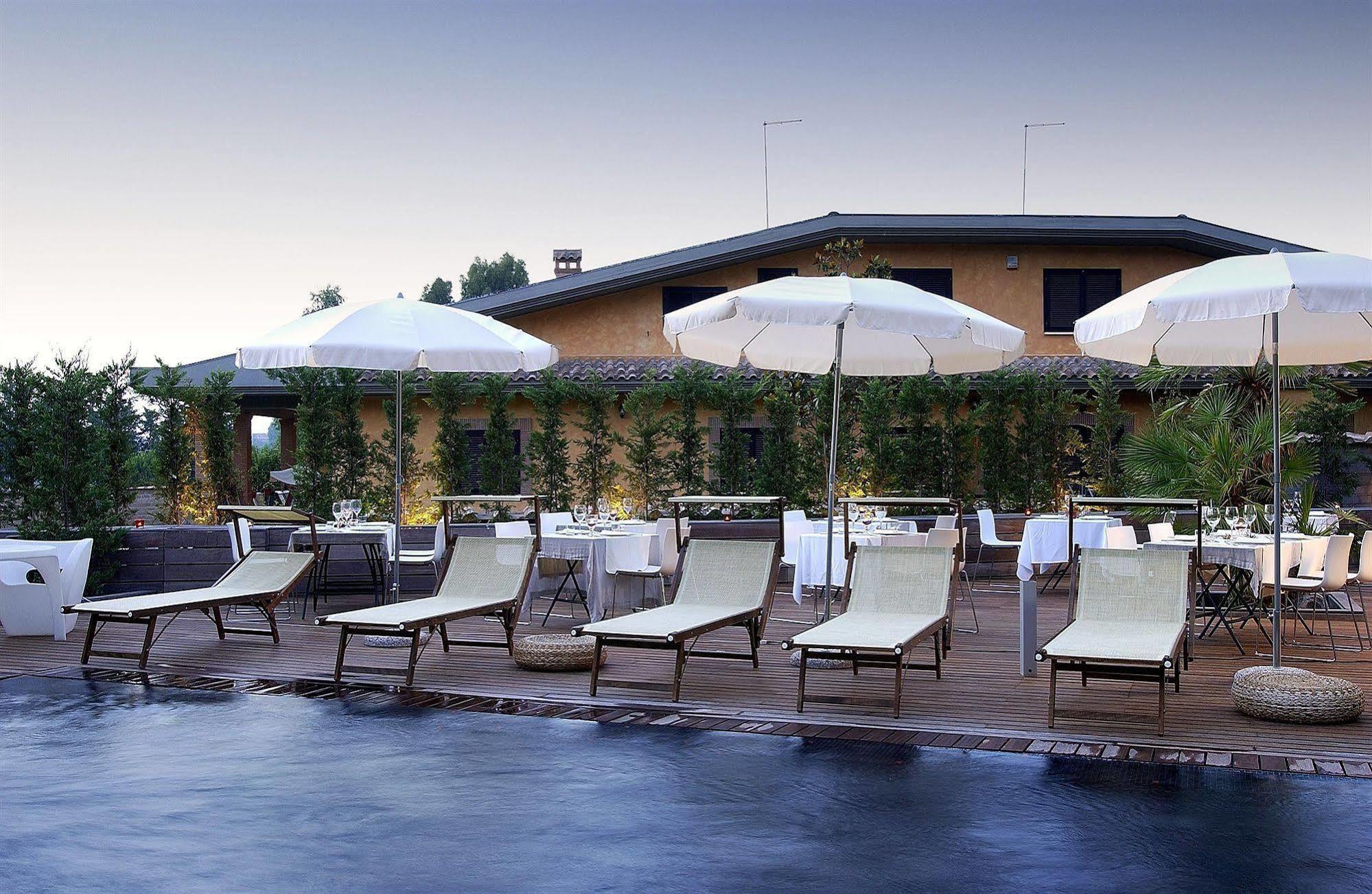 Black Hotel 4*