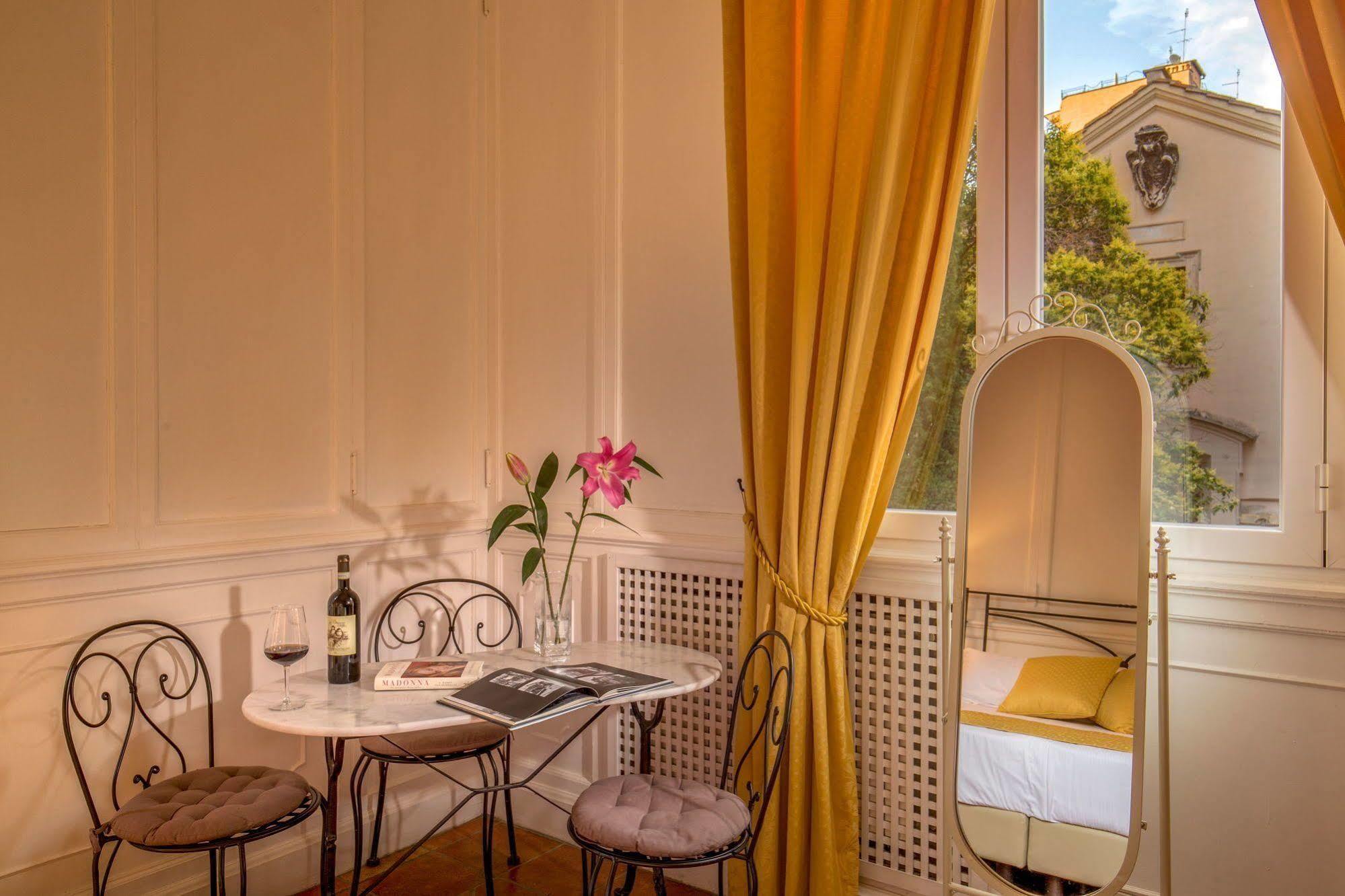 Couette-café Aenea 3*