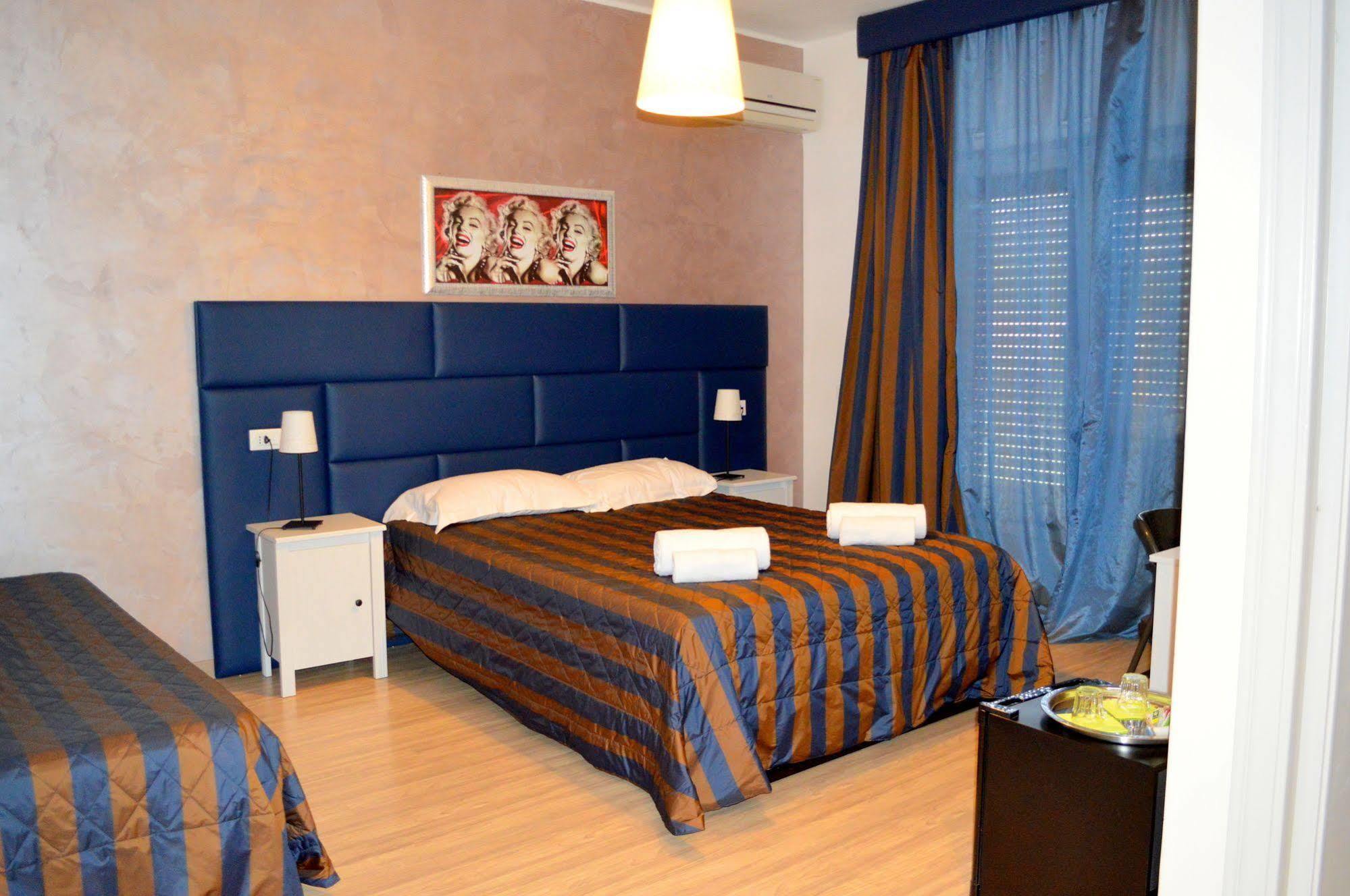 Check-inn Couette-café Rome