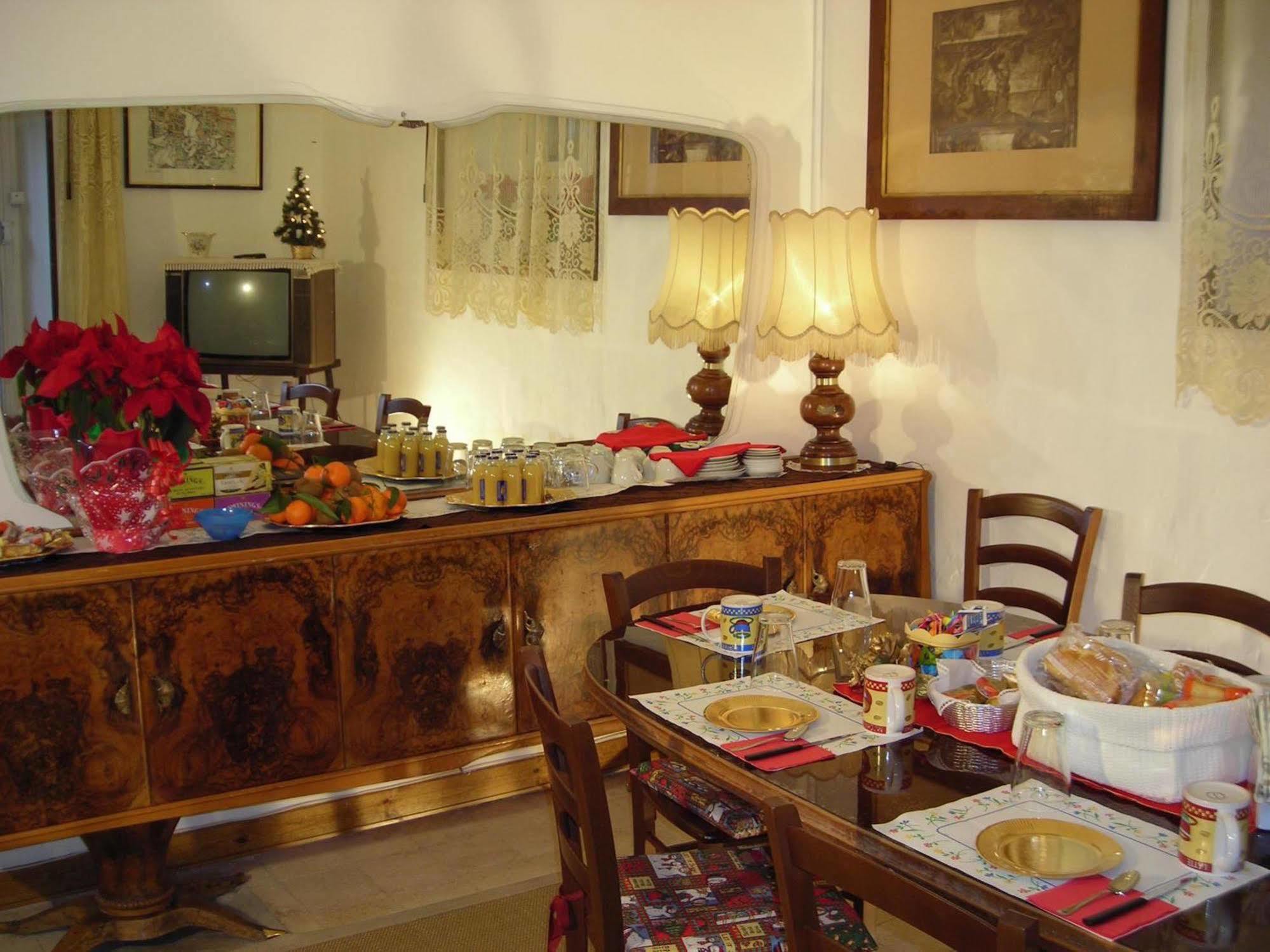 Bed & Breakfast A Vinicius Et Mita 2*