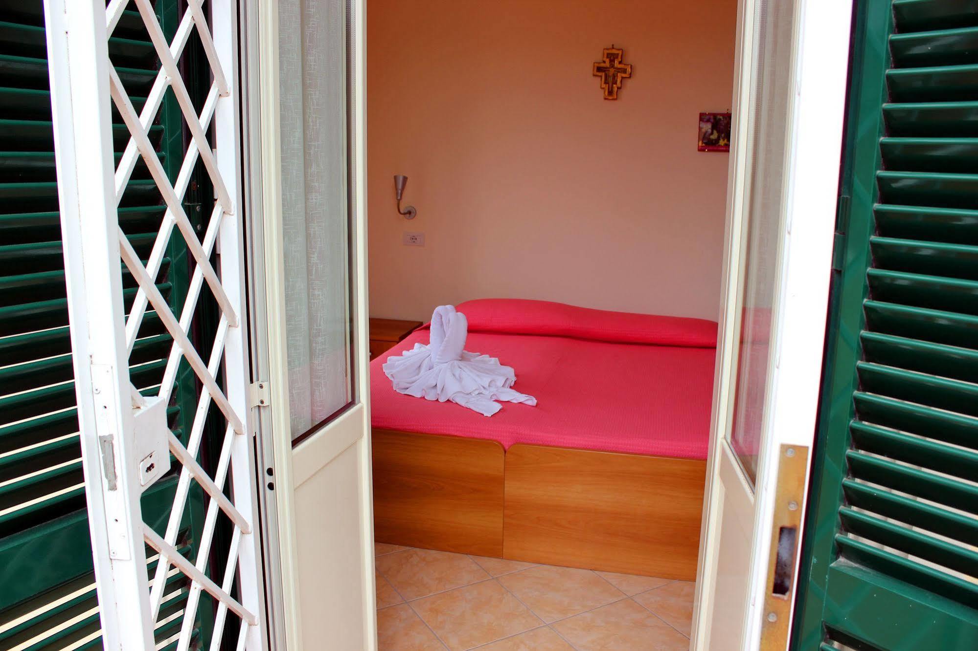 Affittacamere Casa Per Ferie Beato Rosaz Roma
