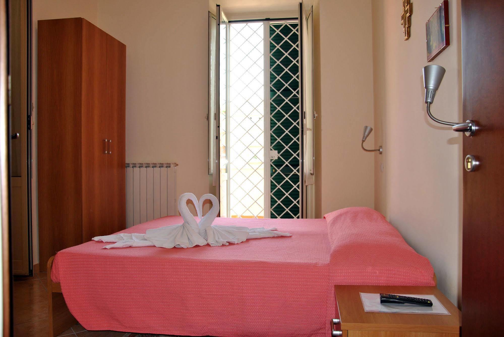 Affittacamere Casa Per Ferie Beato Rosaz