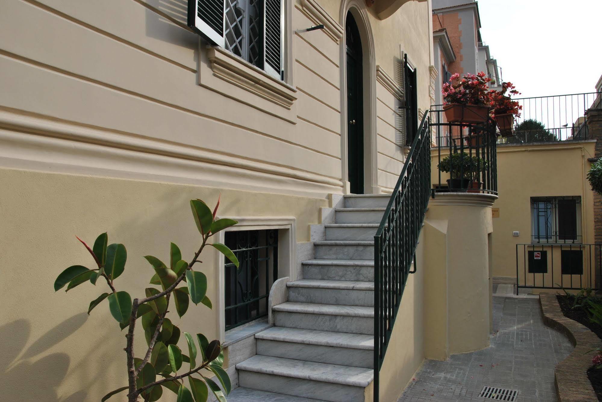 Casa Per Ferie Beato Rosaz 3* Roma