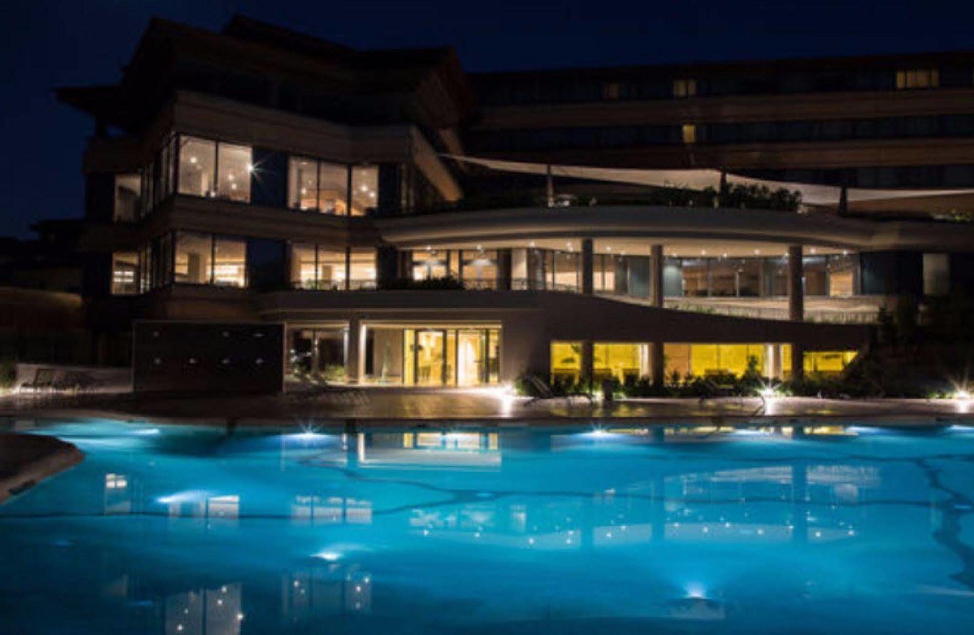 Hotel A.roma Lifestyle 4*