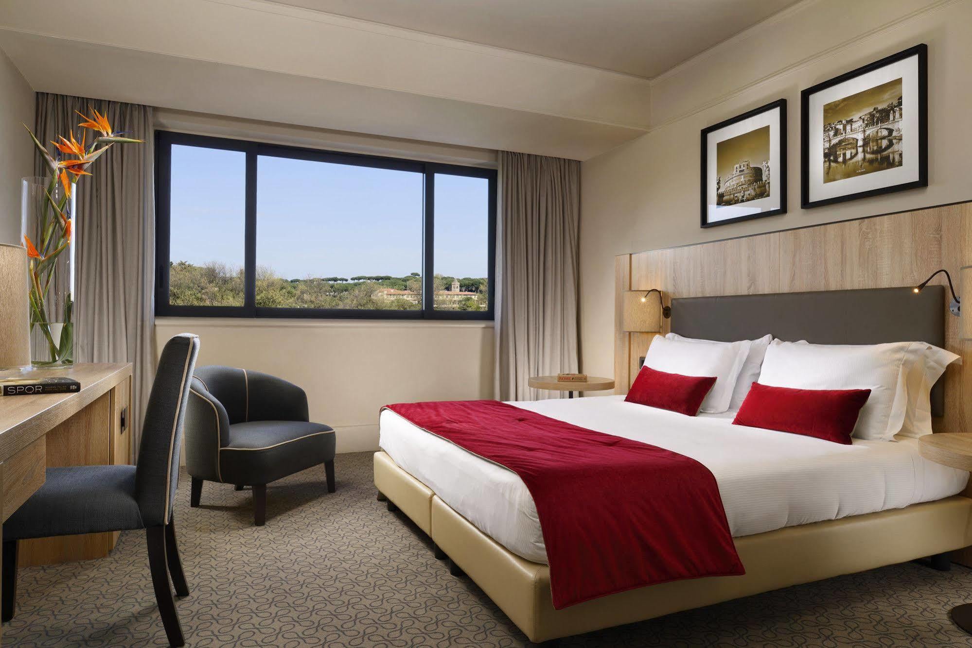 Hotel A.roma Lifestyle 4*