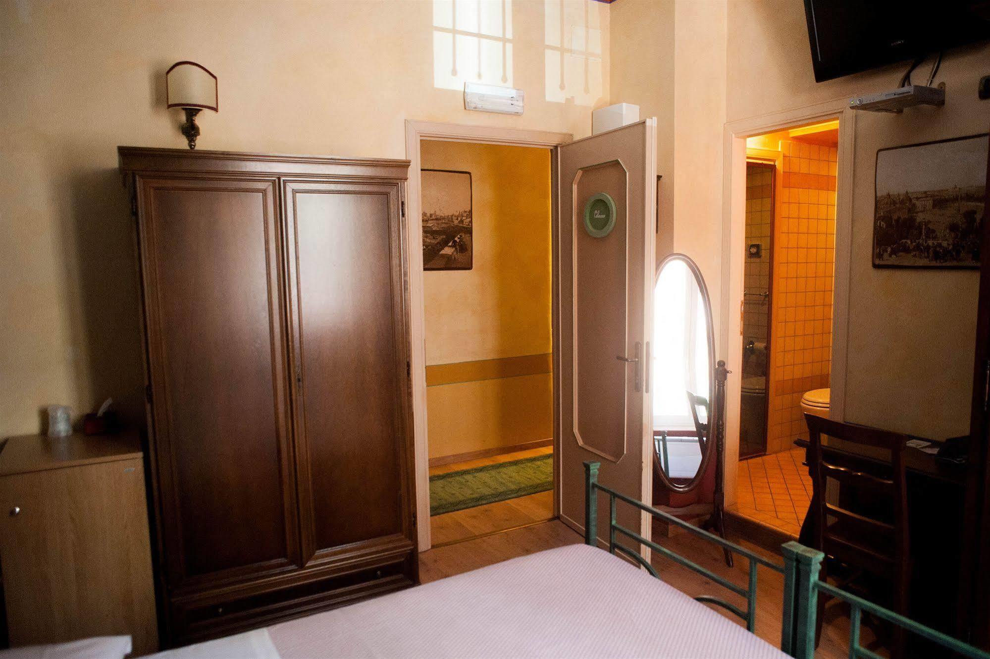 Almes Guest house Rome