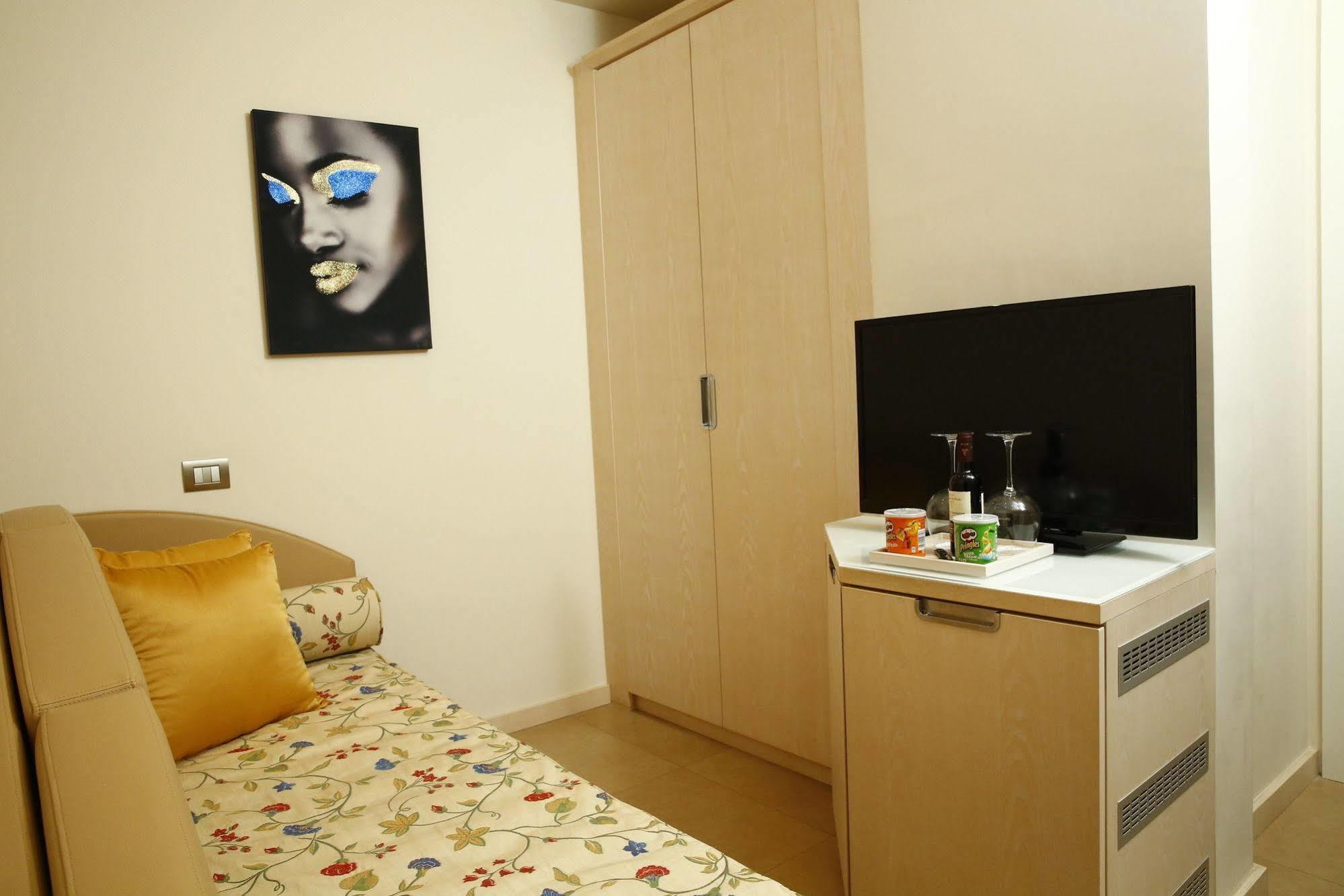Augustana House And 2* Rome
