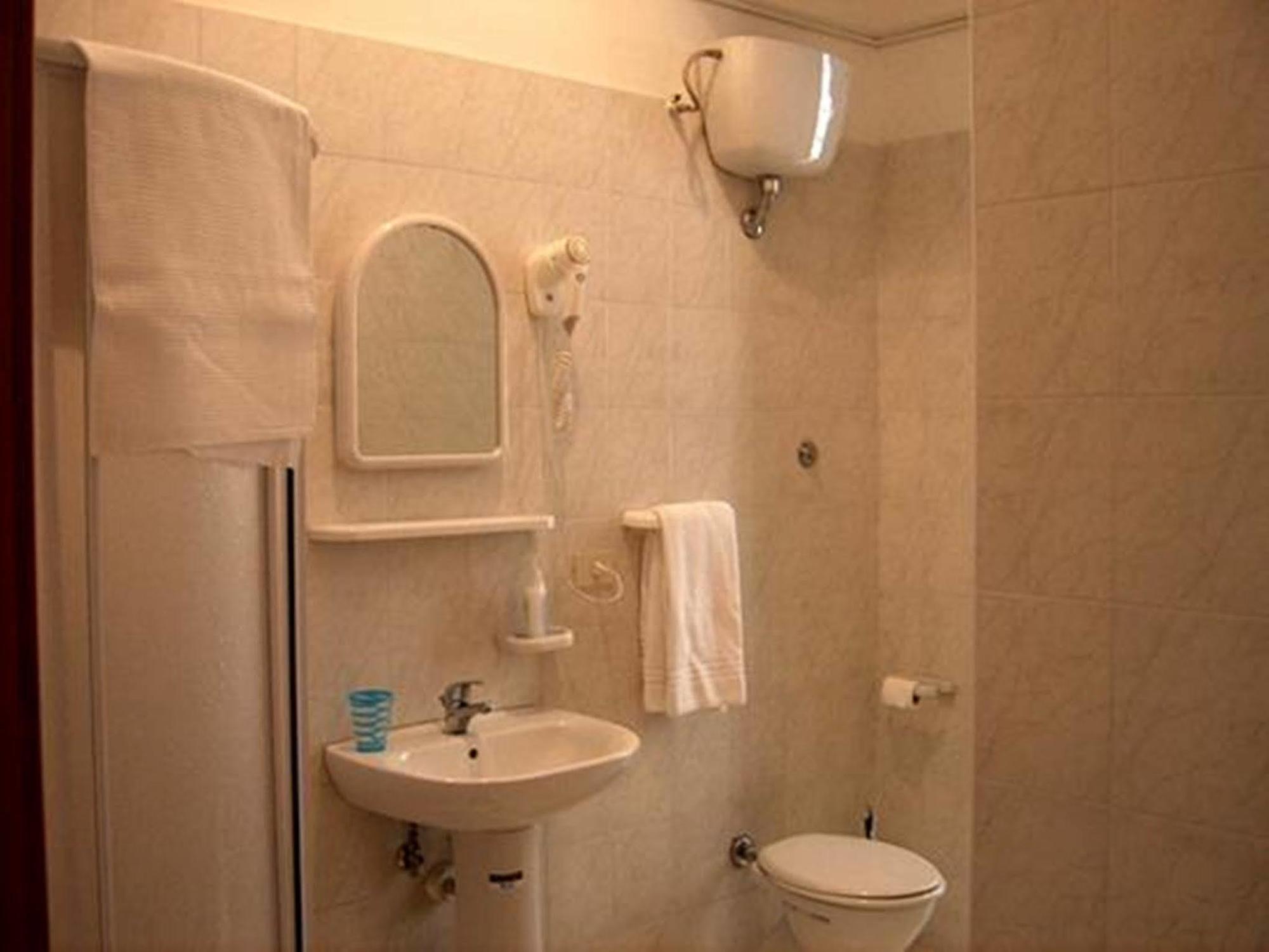 Trinity Hotel 3*