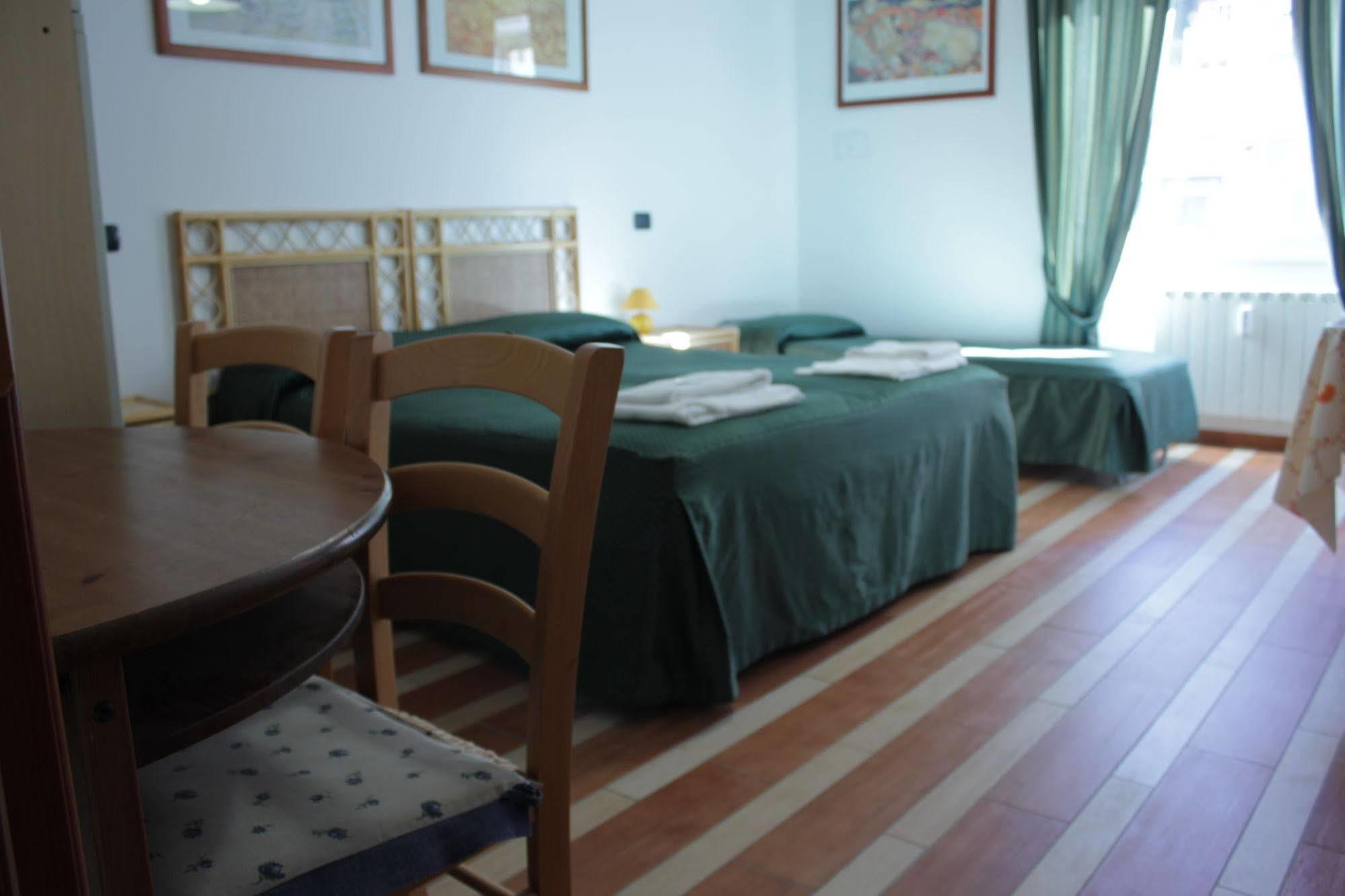 Appart hôtel Tourist House 3*