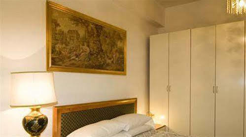 Babri Simim Taj Bed & Breakfast