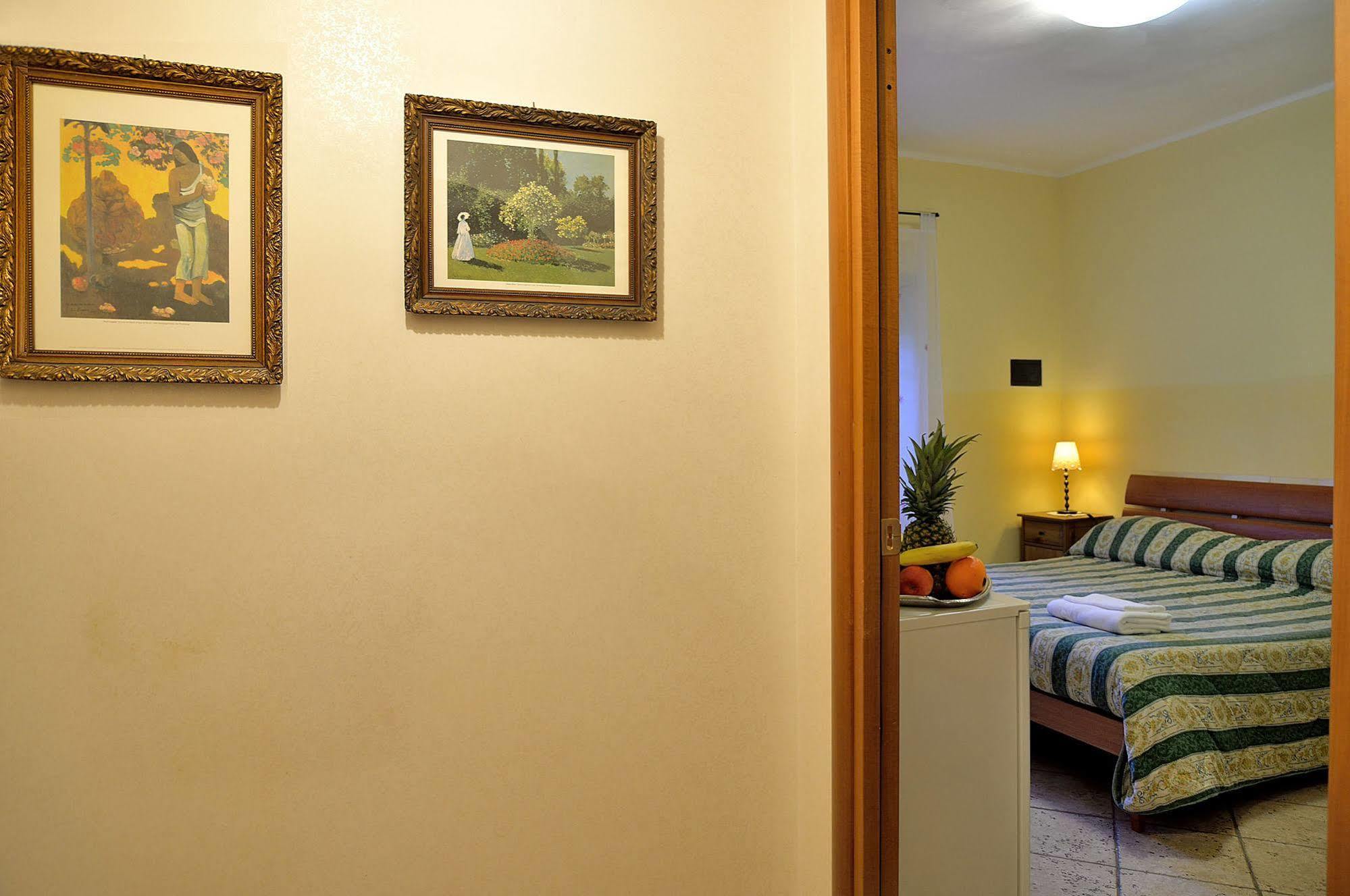 Le 4 Meraviglie Hotel Rome