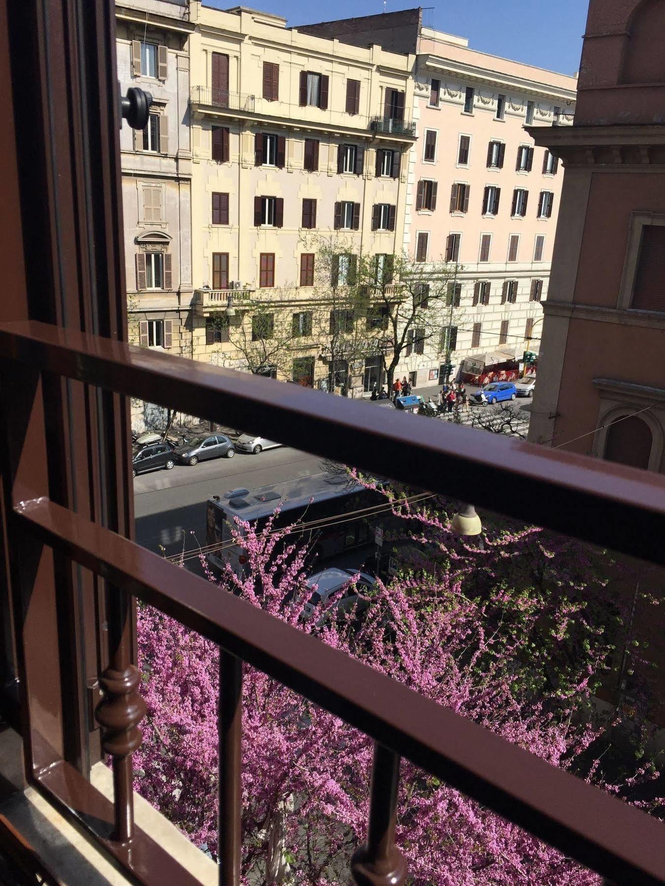Saint Peter 3* Rome
