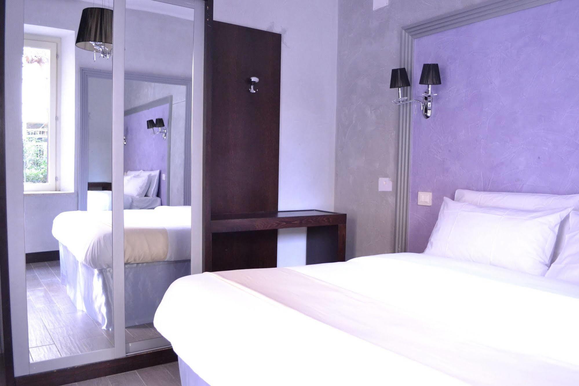Tiburtina House 2*