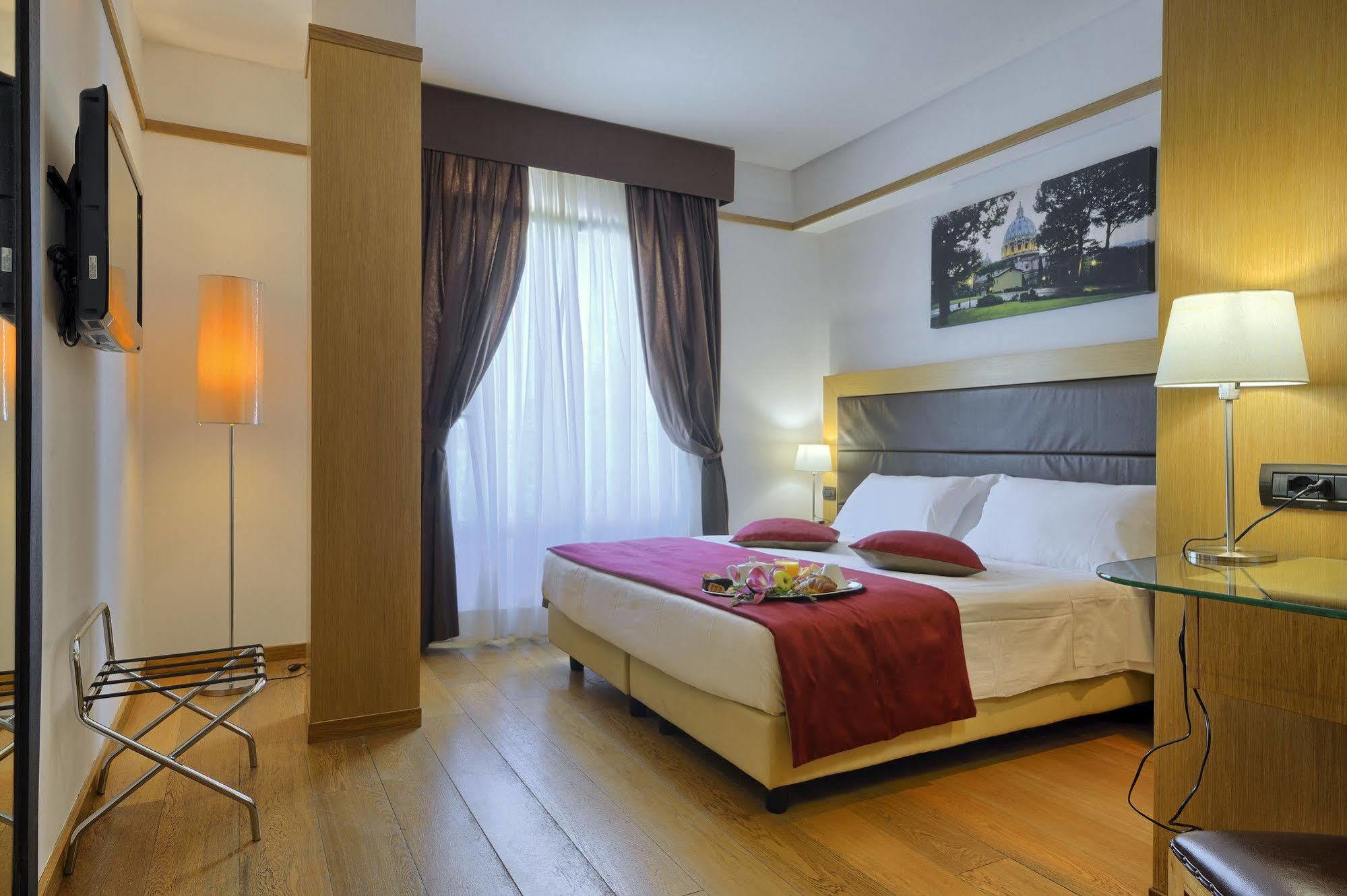 Ginevra Palace Rome